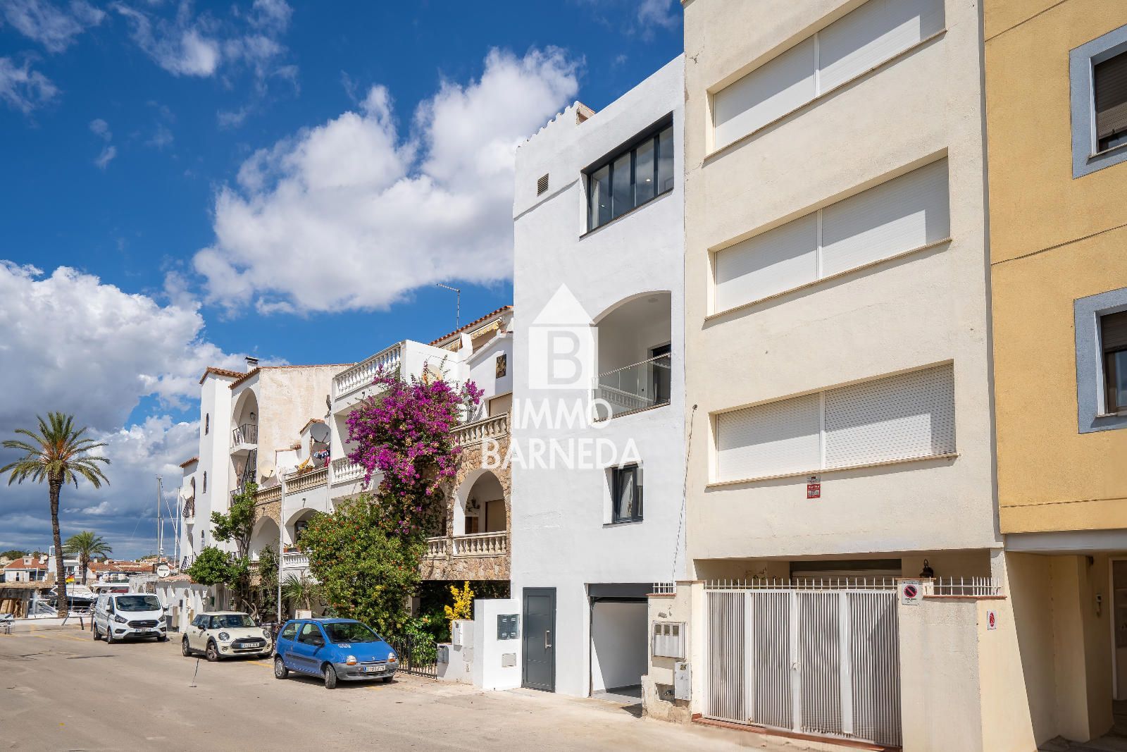 🏡 Renovated townhouse with mooring and canal views