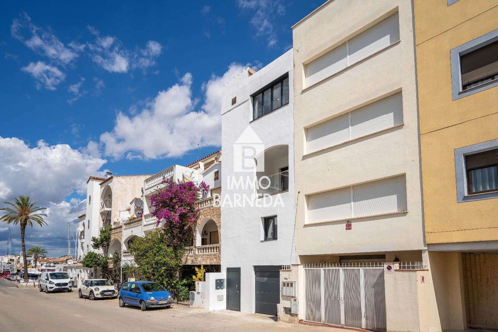 🏡 Renovated townhouse with mooring and canal views