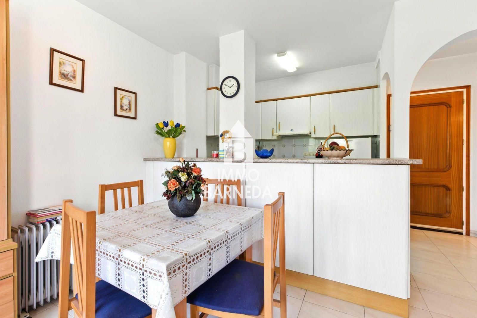 PUIGMAL PARK 1-Bedroom Apartment with Communal Pool and Gardens
