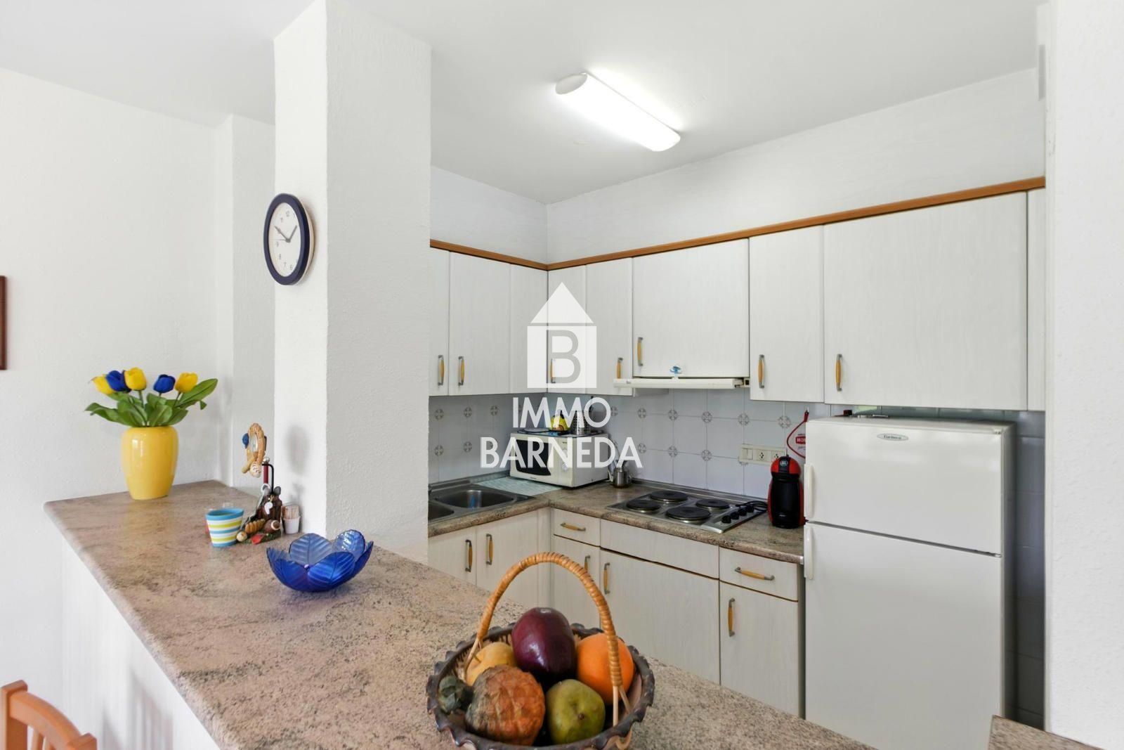 PUIGMAL PARK 1-Bedroom Apartment with Communal Pool and Gardens