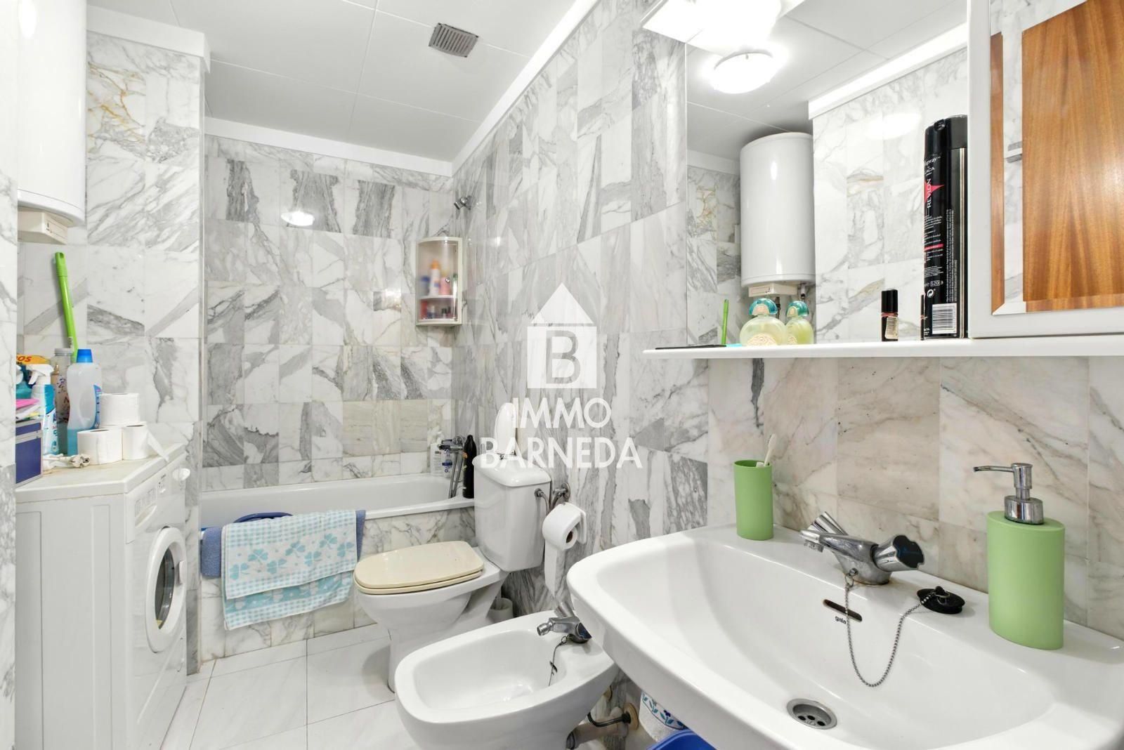 PUIGMAL PARK 1-Bedroom Apartment with Communal Pool and Gardens