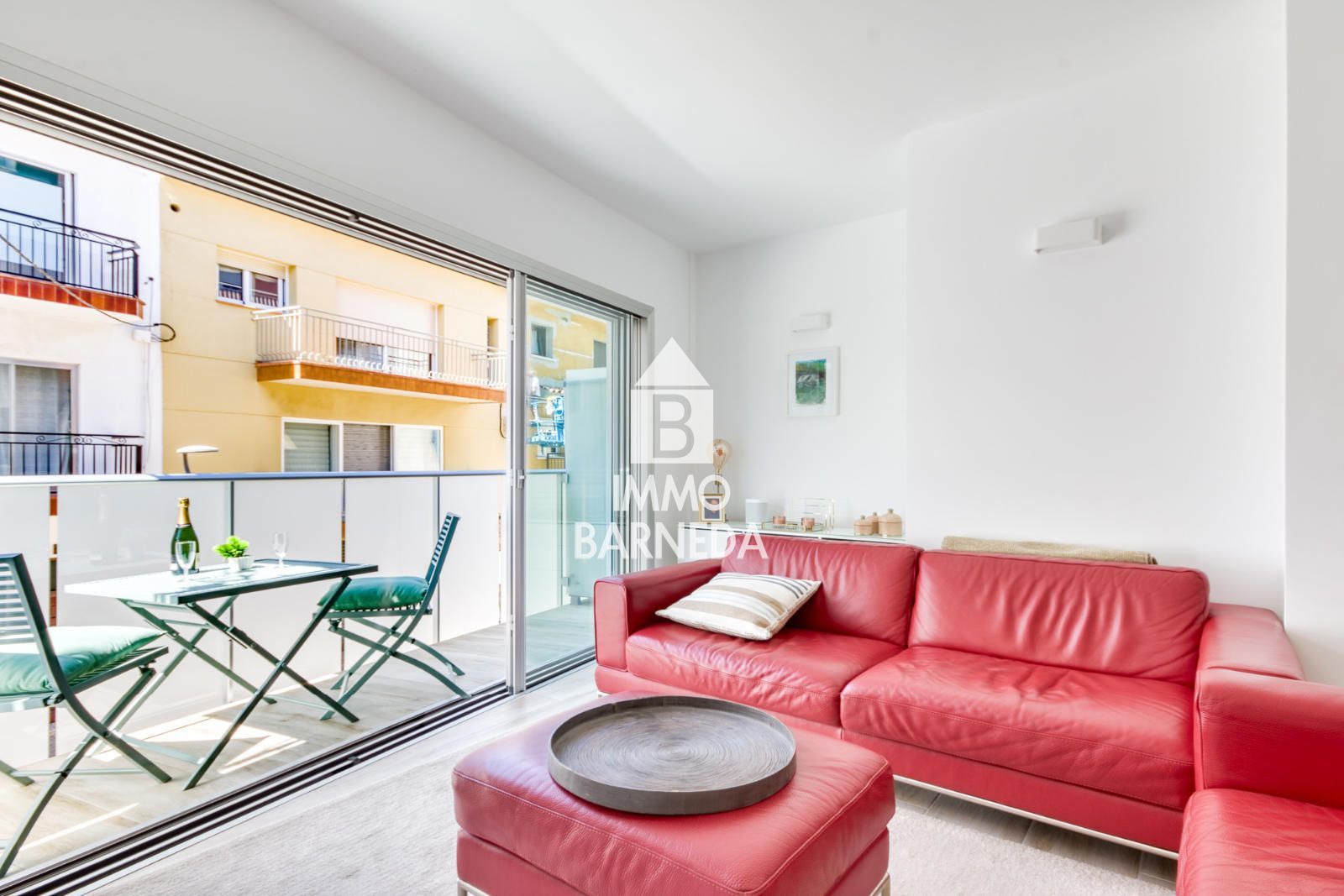 Gelegenheit im Zentrum von Roses: Wohnung aus dem Jahr 2020 mit optionaler Garage