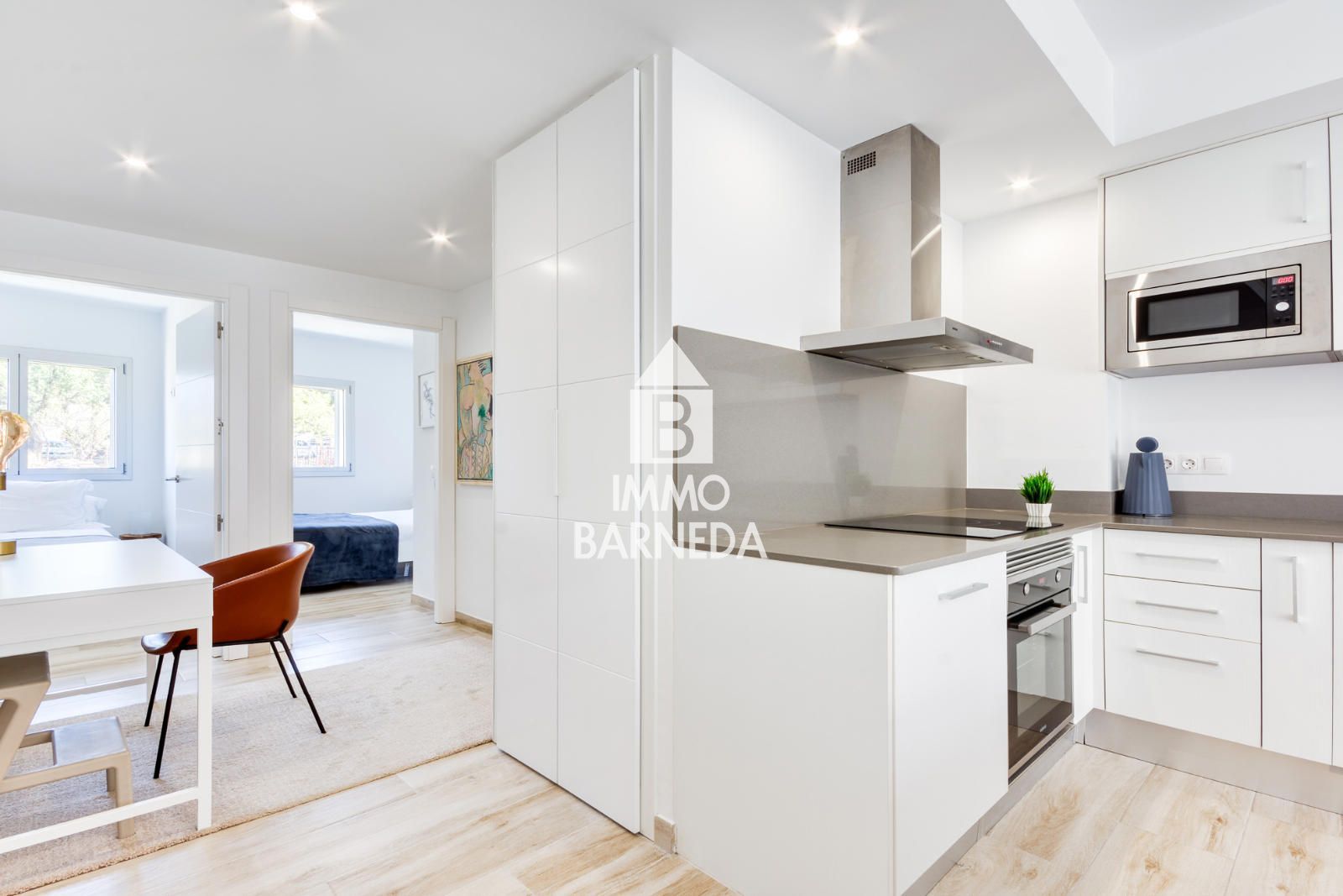 Gelegenheit im Zentrum von Roses: Wohnung aus dem Jahr 2020 mit optionaler Garage
