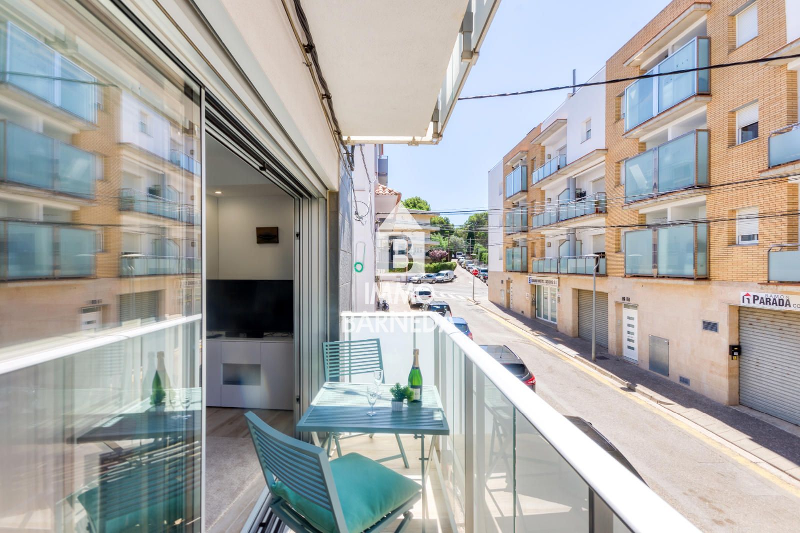 Gelegenheit im Zentrum von Roses: Wohnung aus dem Jahr 2020 mit optionaler Garage