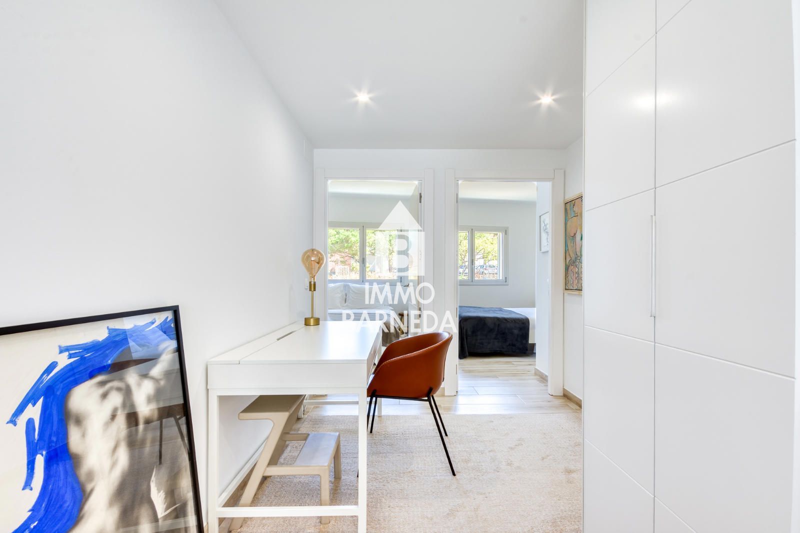 Gelegenheit im Zentrum von Roses: Wohnung aus dem Jahr 2020 mit optionaler Garage
