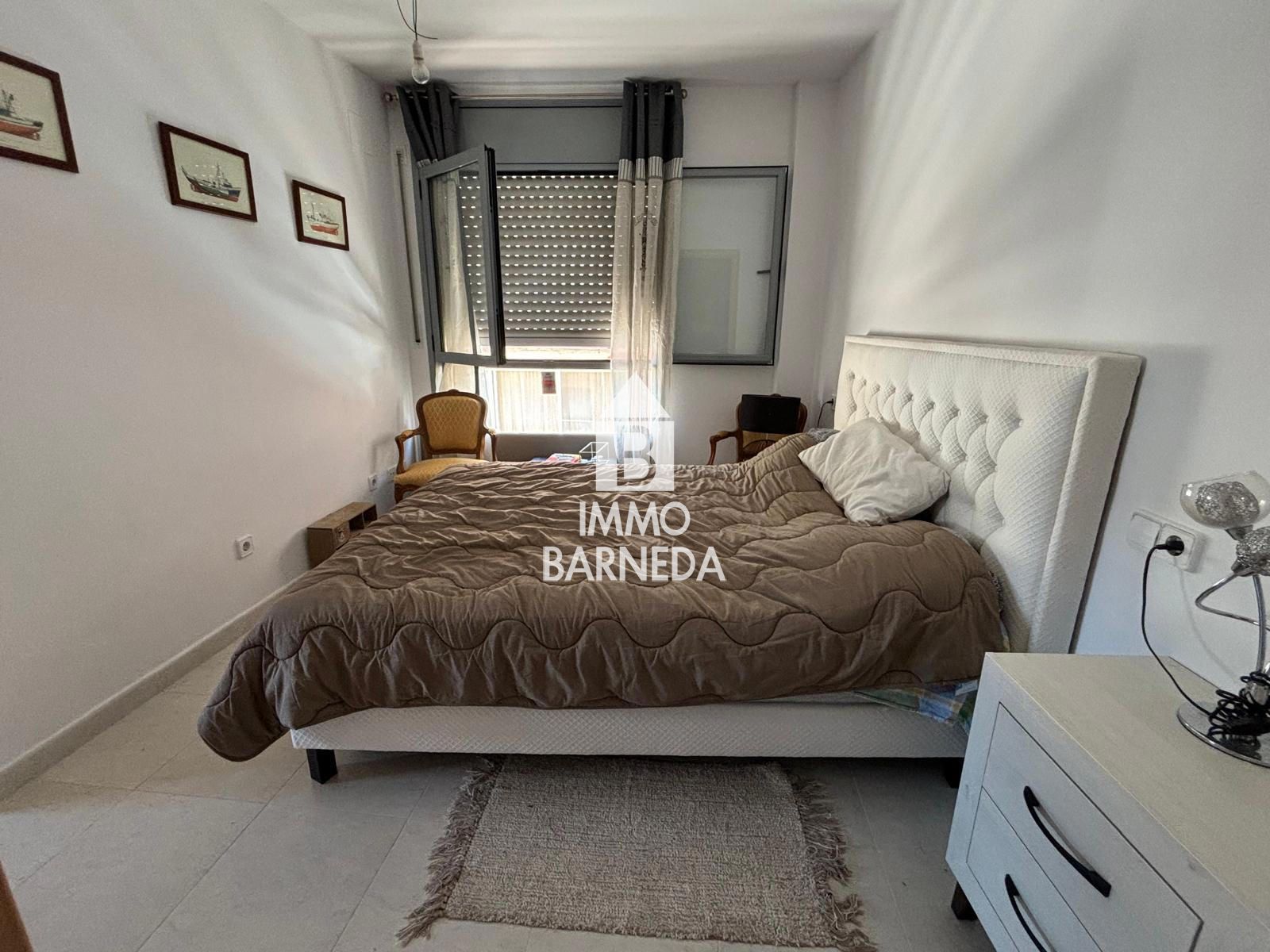 Helle 3-Zimmer-Wohnung mit Aussicht, privatem Parkplatz und Aufzug