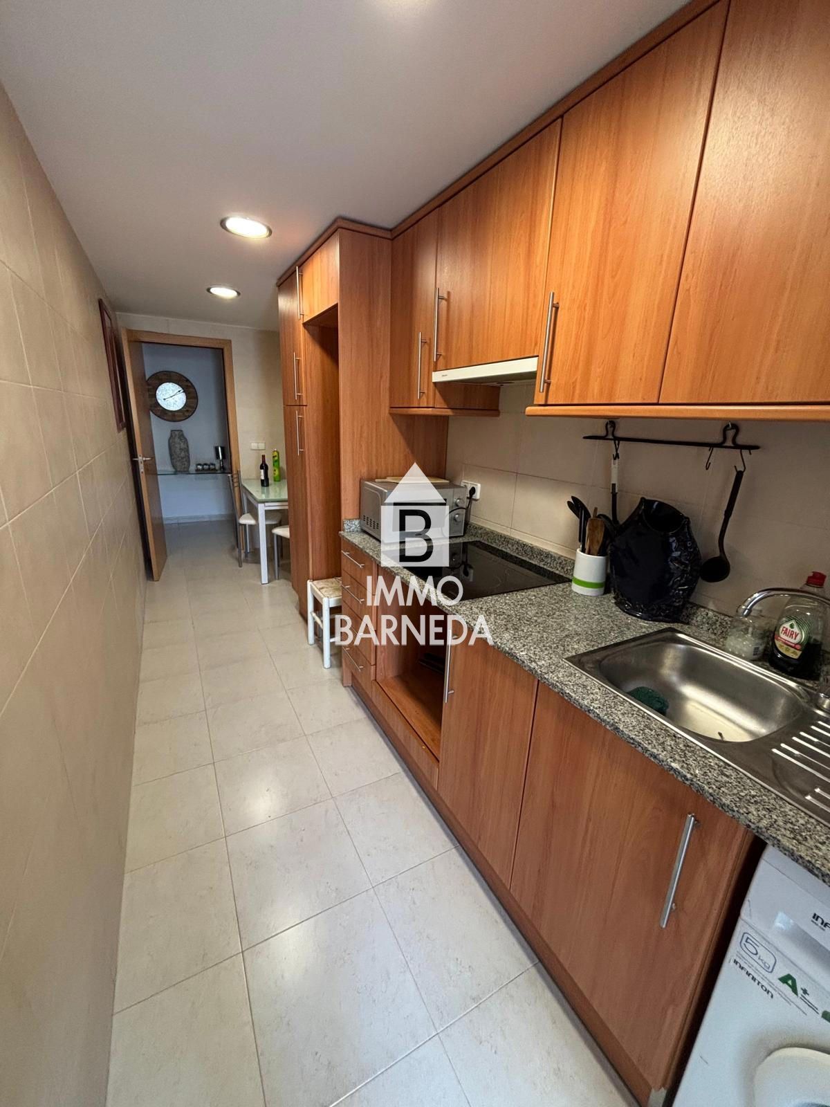 Helle 3-Zimmer-Wohnung mit Aussicht, privatem Parkplatz und Aufzug