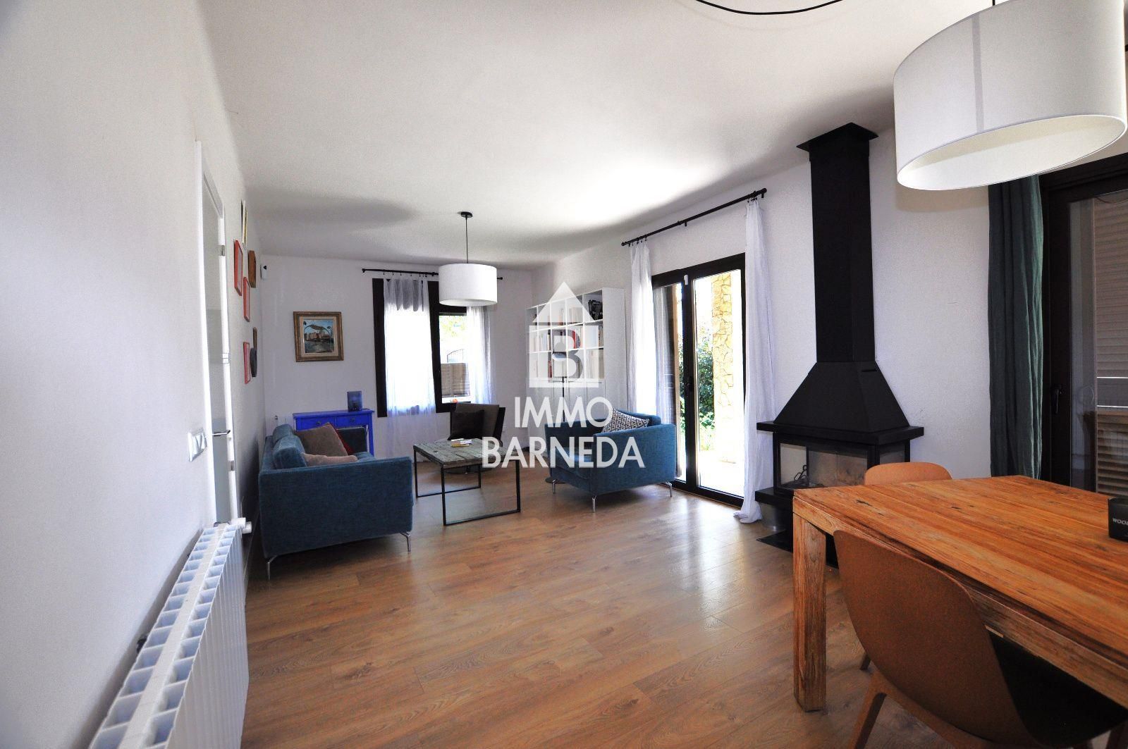 House with garden in Sant Pere Pescador.