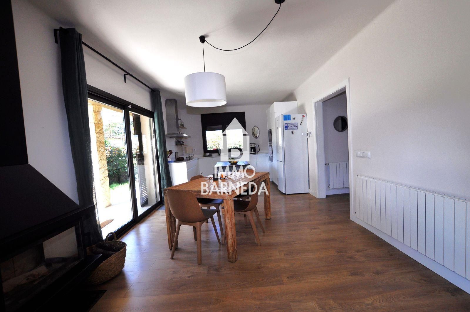 House with garden in Sant Pere Pescador.