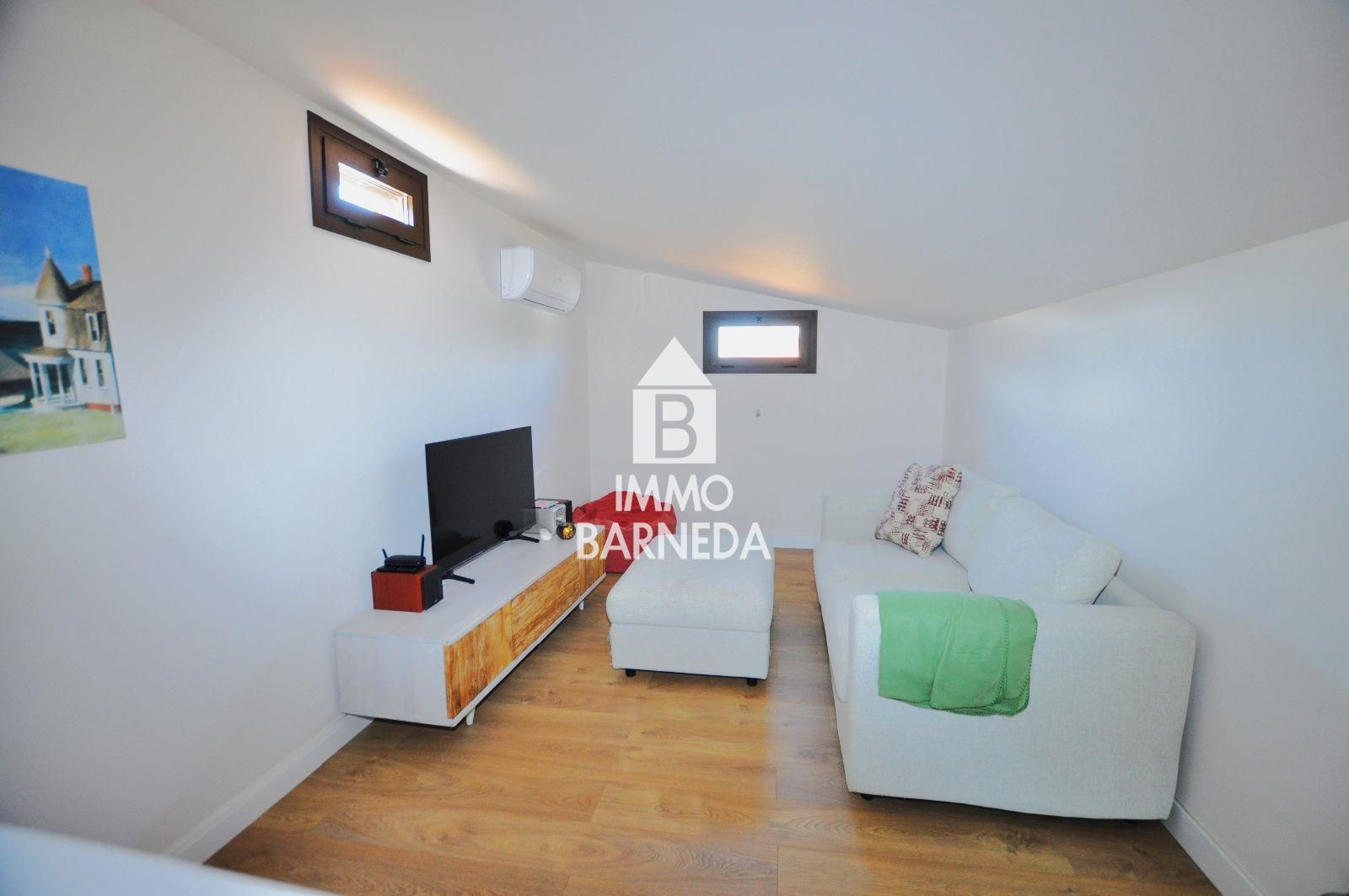 House with garden in Sant Pere Pescador.
