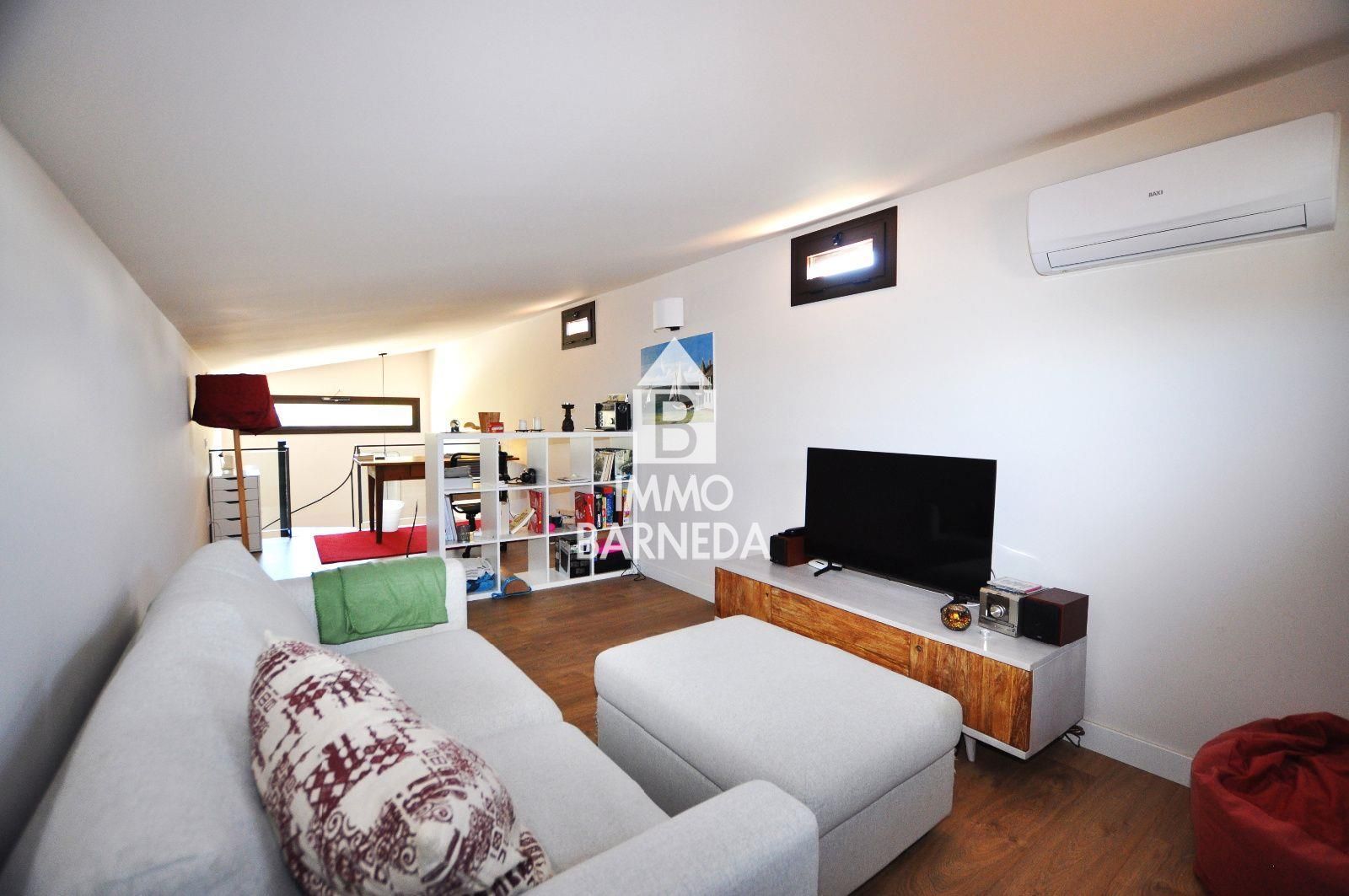 House with garden in Sant Pere Pescador.