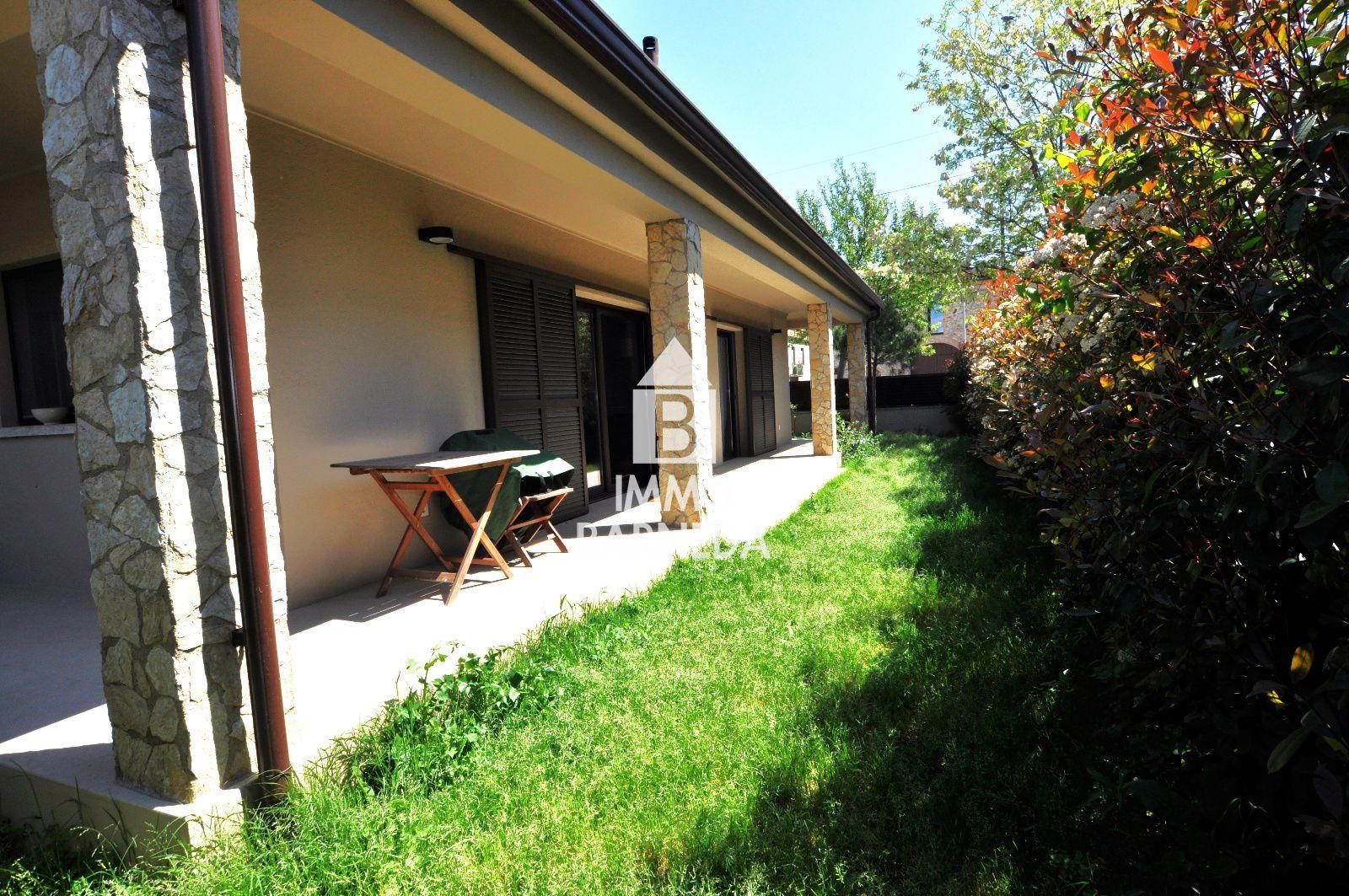 House with garden in Sant Pere Pescador.