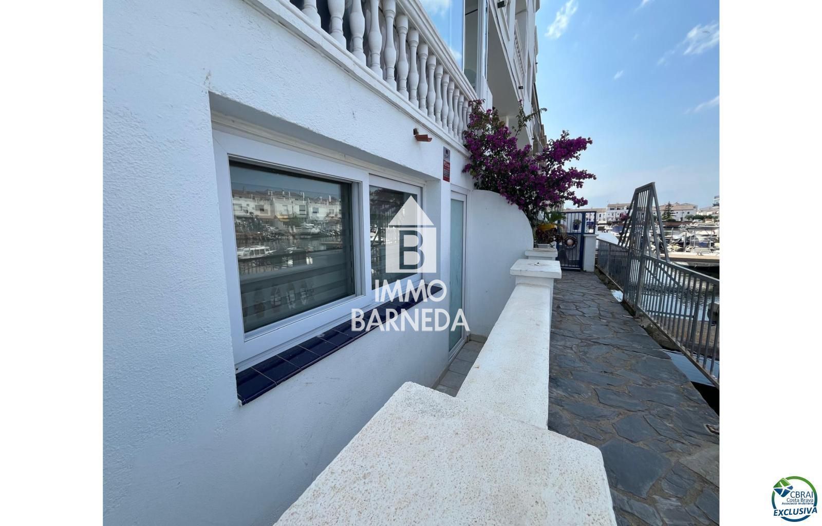 Apartamento totalmente reformado con 2 habitaciones y vistas al canal