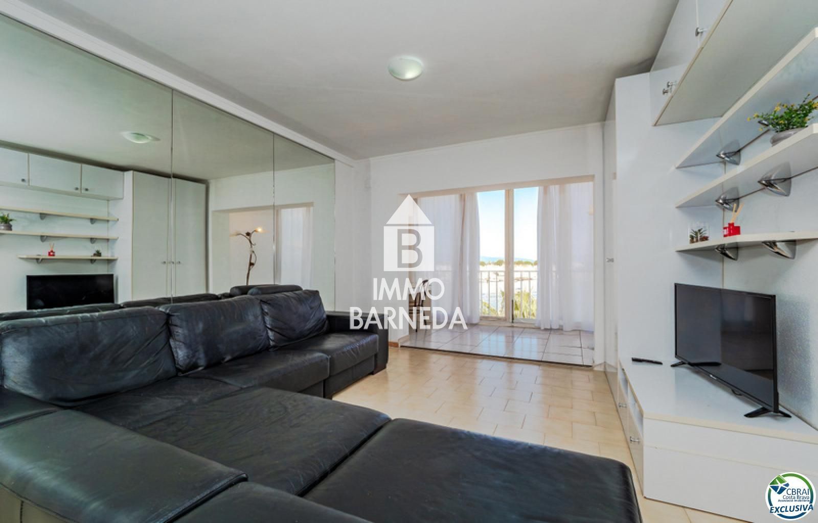 Bonito apartamento con vistas al lago