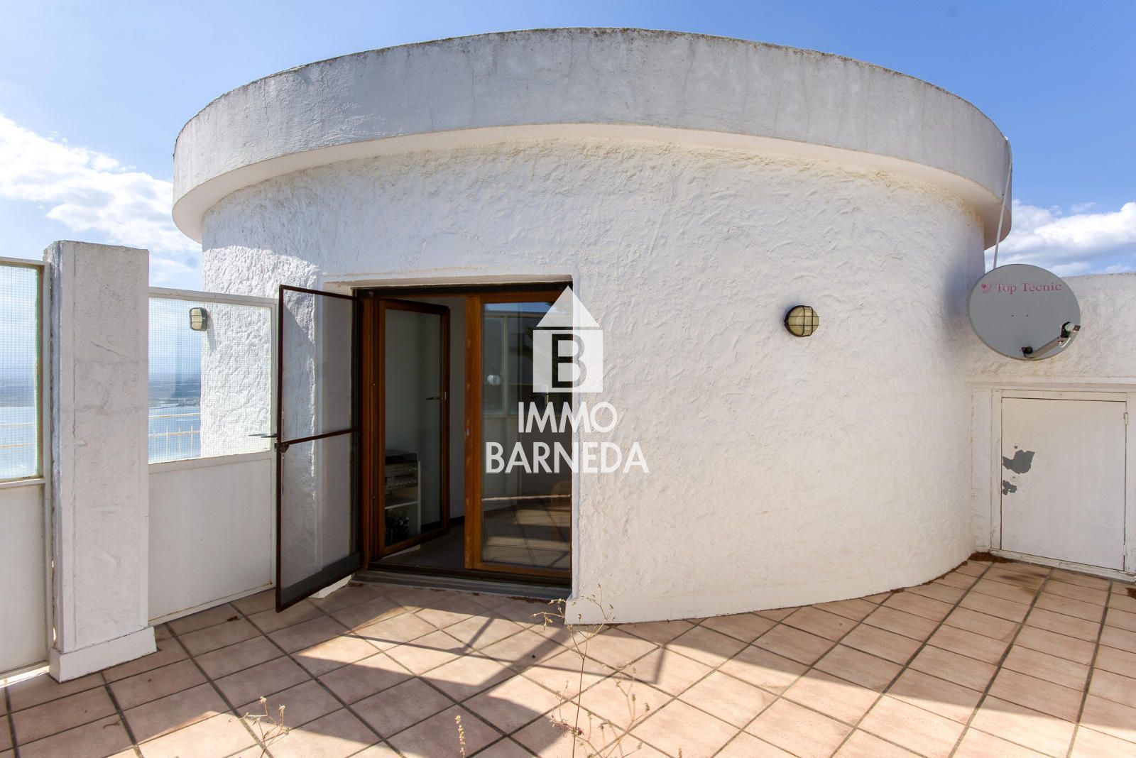 Rustikales Haus mit Panoramablick auf die Bucht von Roses und die Pyrenäen