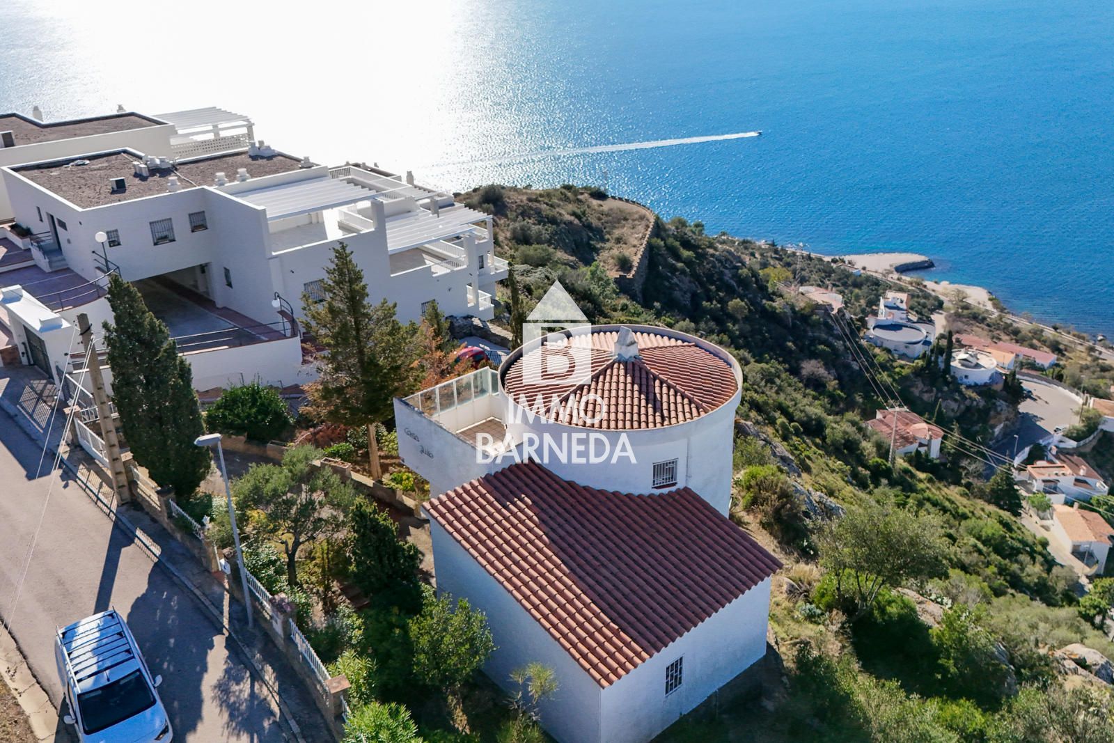 Rustic House with Panoramic Views of the Bay of Roses and the Pyrenees