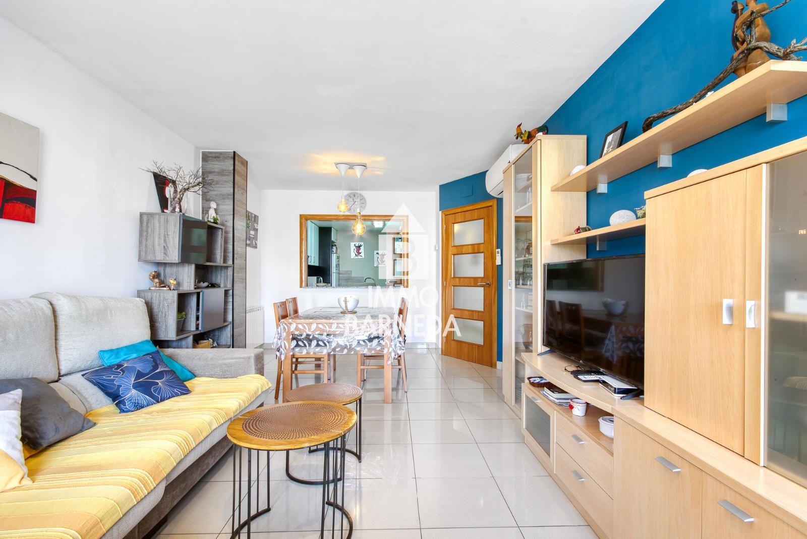 Appartement spacieux et moderne avec terrasse au centre de Roses