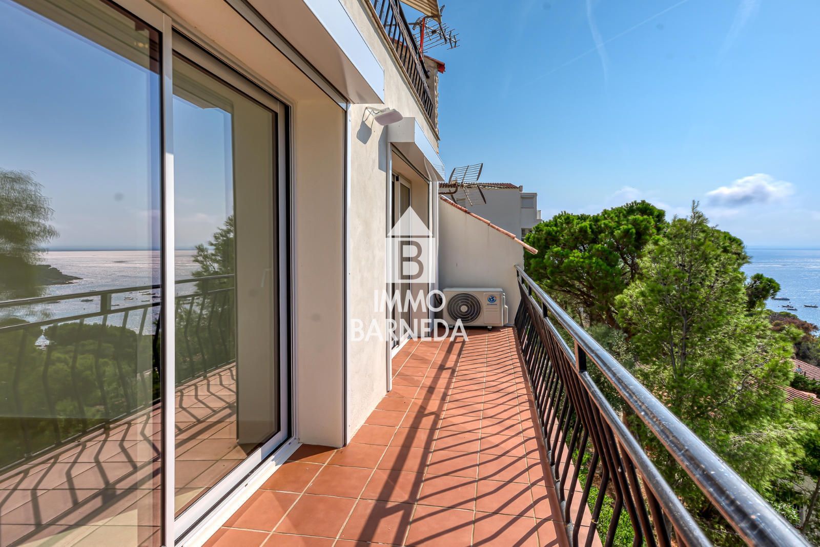Magnifique appartement rénové avec vue sur la mer à Canyelles Petites – Roses