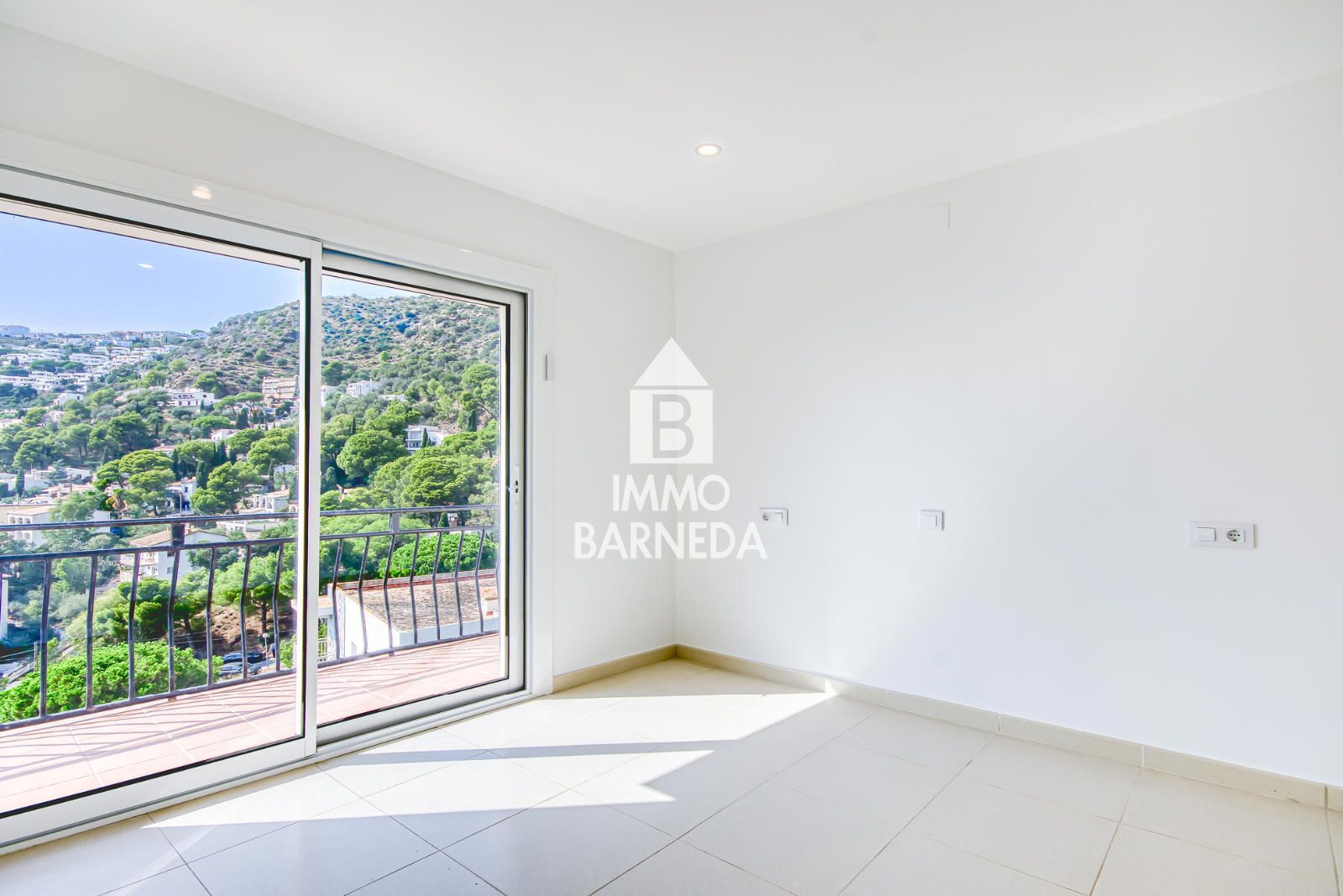 Magnifique appartement rénové avec vue sur la mer à Canyelles Petites – Roses