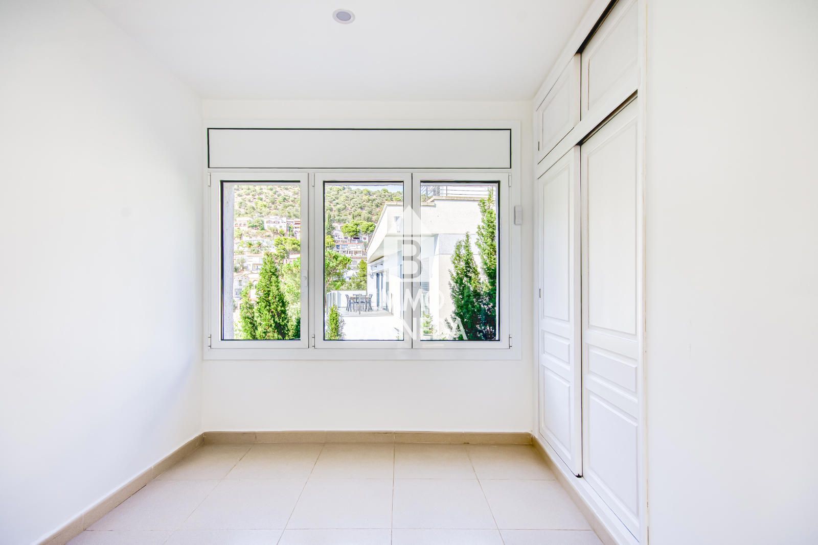 Magnifique appartement rénové avec vue sur la mer à Canyelles Petites – Roses