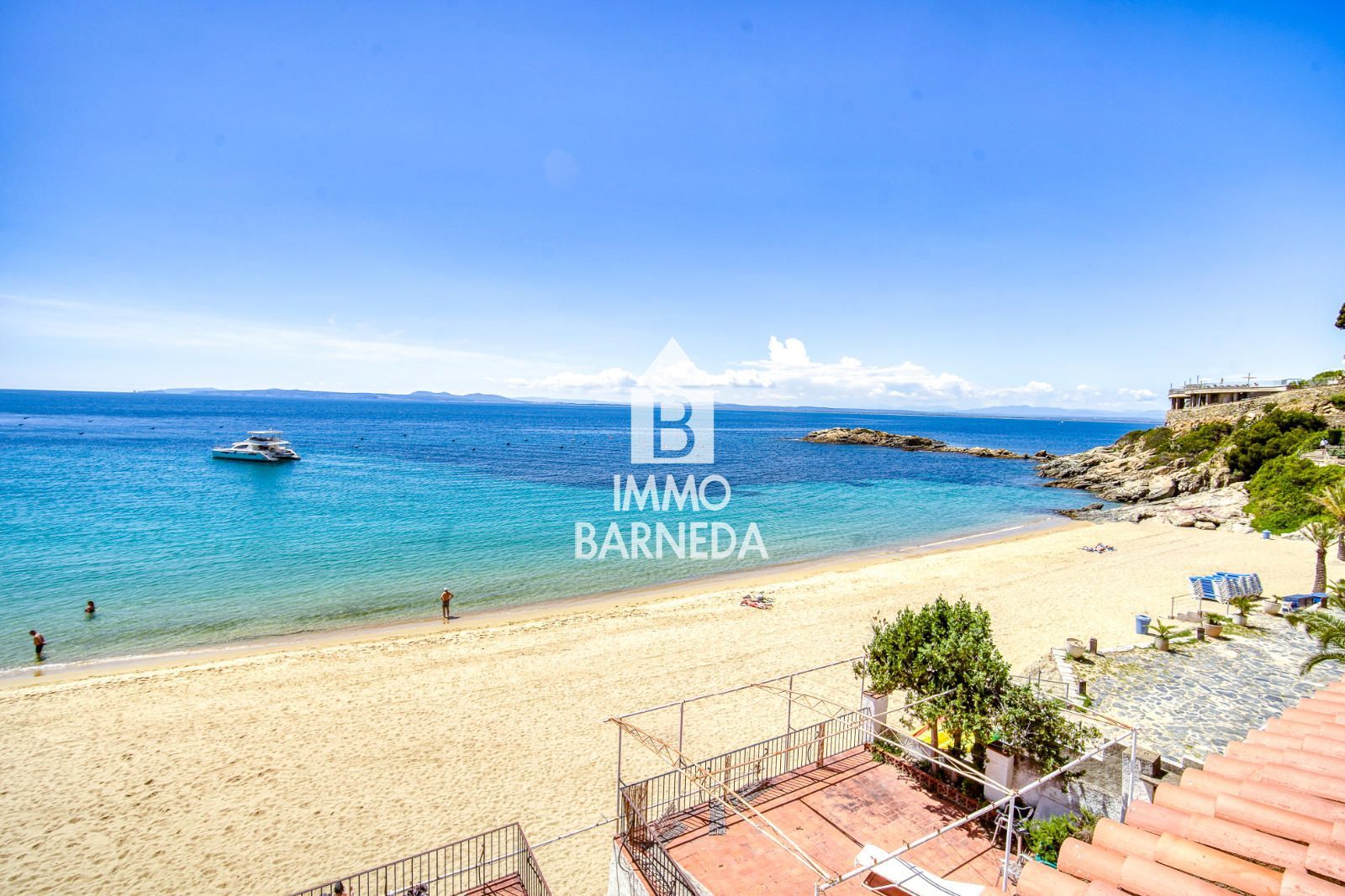 Appartement exclusif entièrement rénové en première ligne de mer avec Licence Touristique – Plage de l'Almadraba, Roses