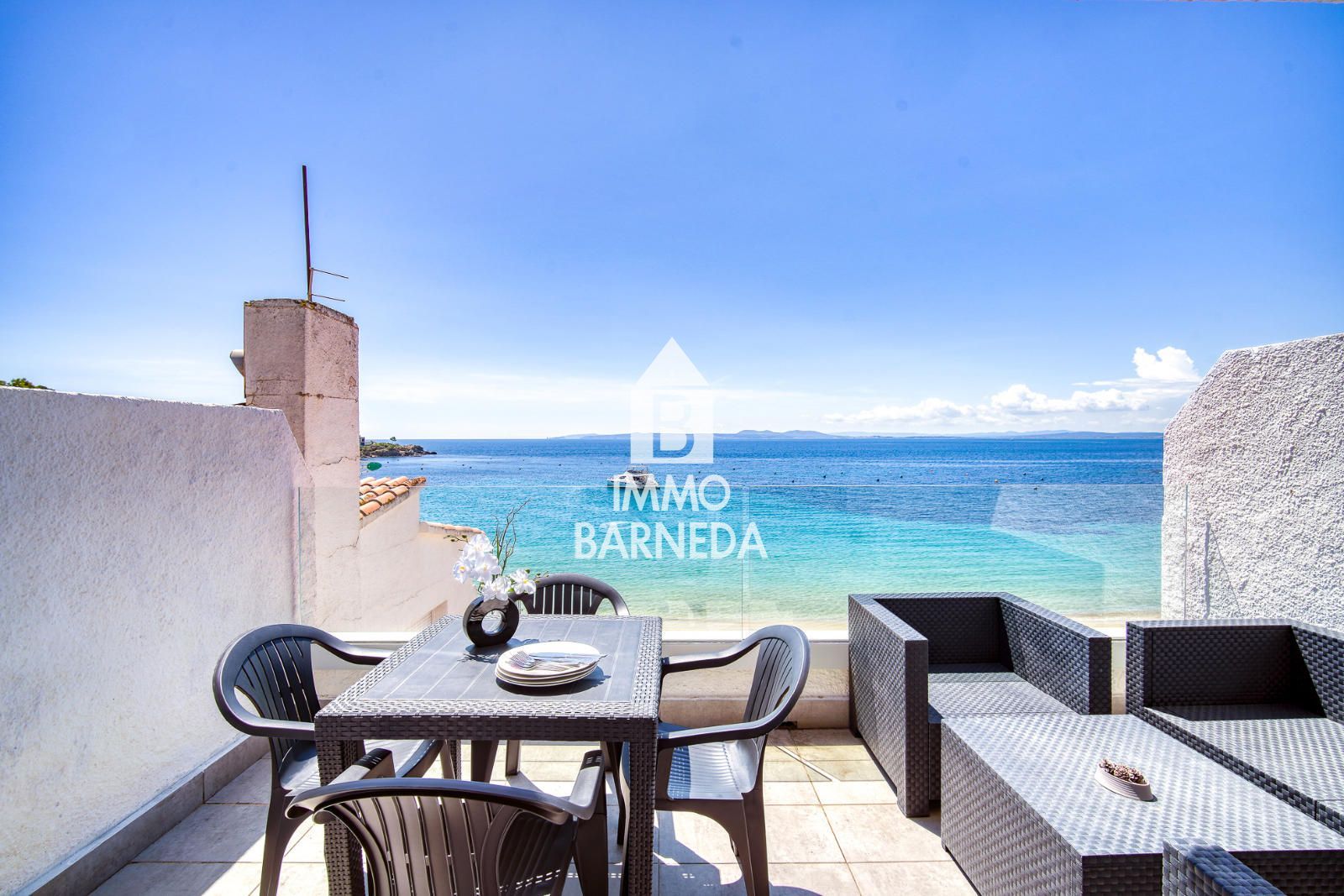 Appartement exclusif entièrement rénové en première ligne de mer avec Licence Touristique – Plage de l'Almadraba, Roses