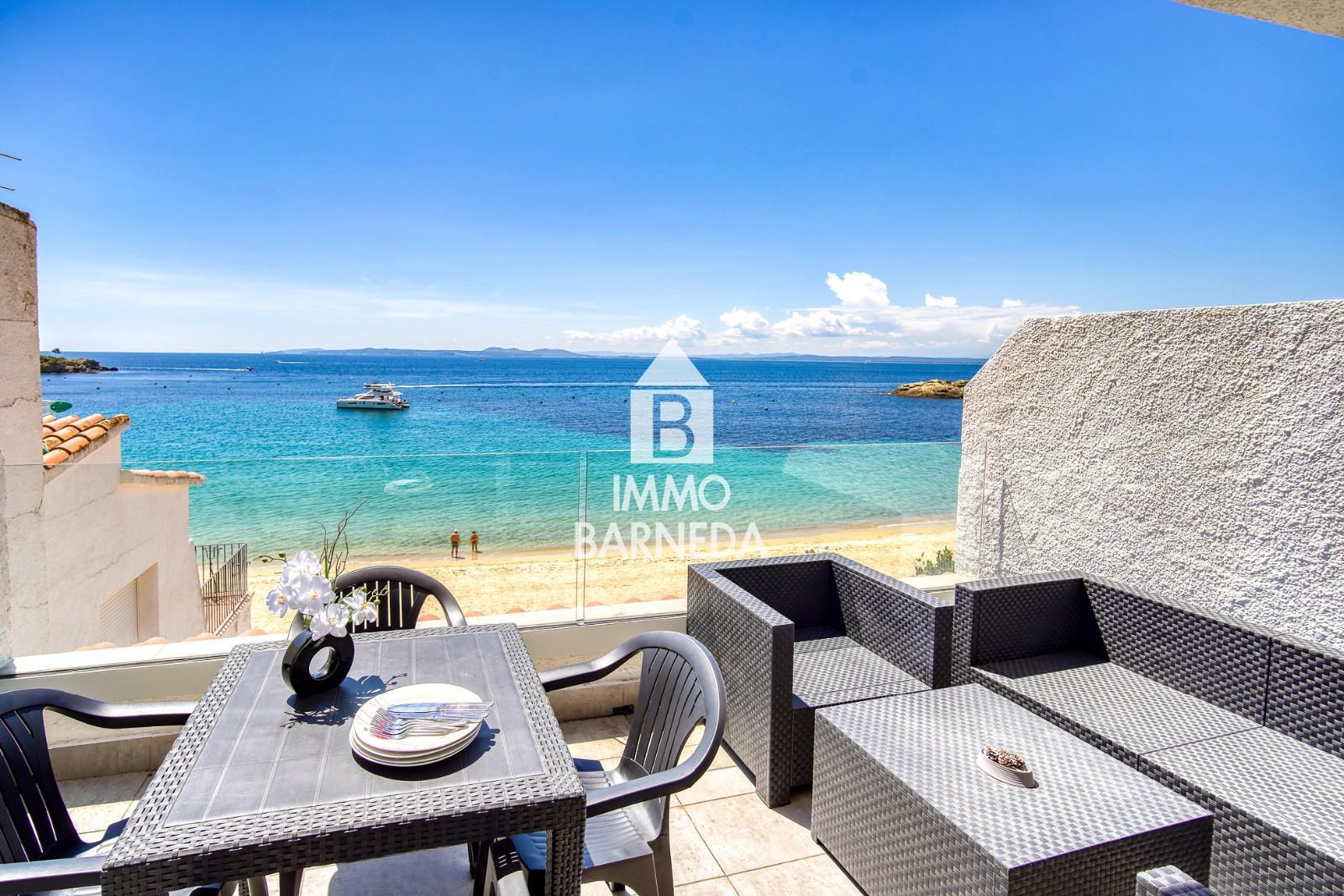 Appartement exclusif entièrement rénové en première ligne de mer avec Licence Touristique – Plage de l'Almadraba, Roses
