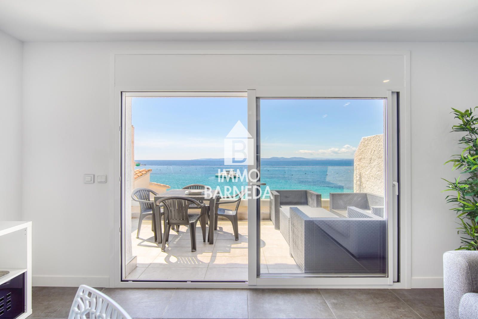 Appartement exclusif entièrement rénové en première ligne de mer avec Licence Touristique – Plage de l'Almadraba, Roses