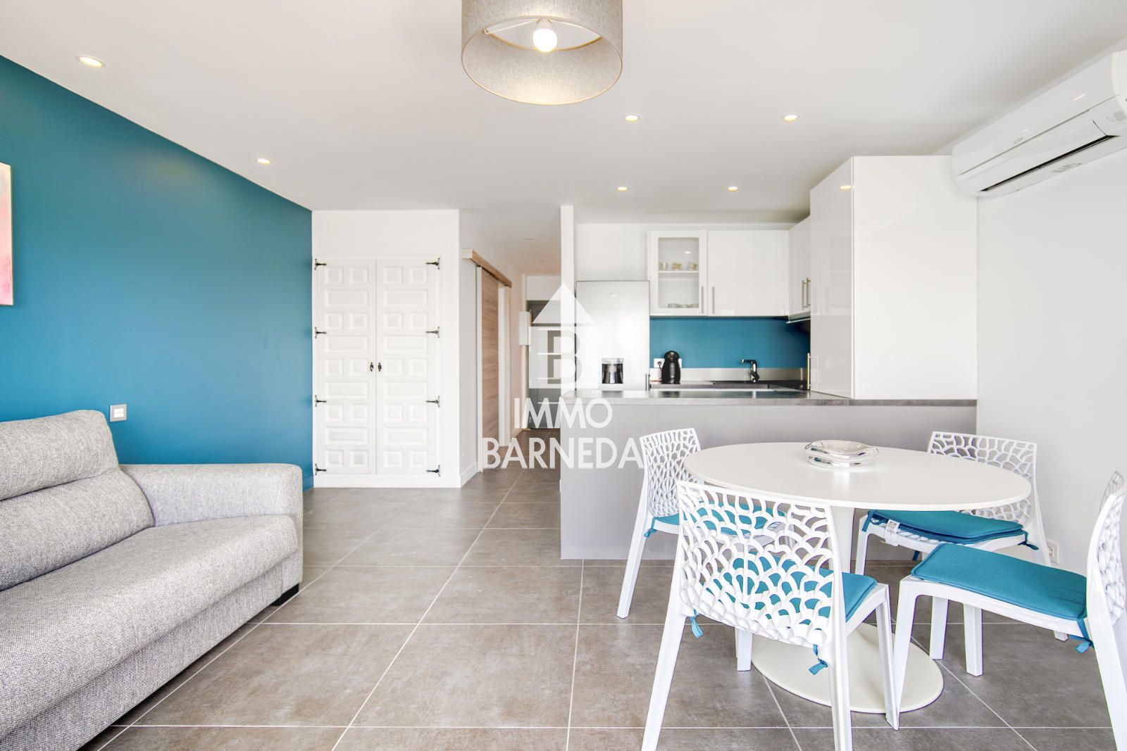 Appartement exclusif entièrement rénové en première ligne de mer avec Licence Touristique – Plage de l'Almadraba, Roses
