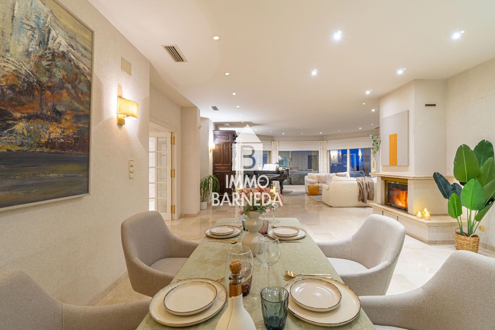 Elegant villa with uninterrupted panoramic views from the Bay of Roses to the Pyrenees in Els Olivars, Pau