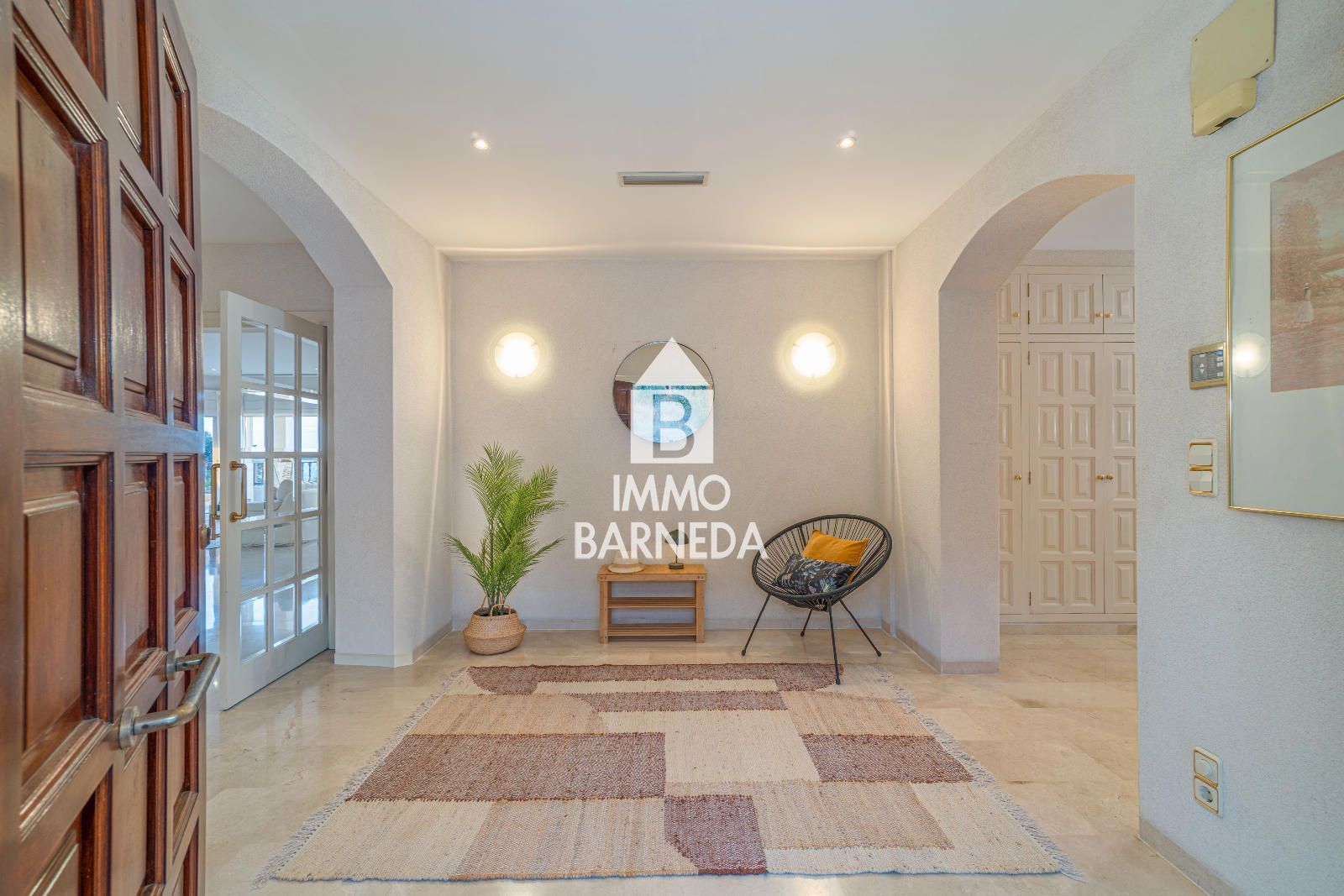 Elegant villa with uninterrupted panoramic views from the Bay of Roses to the Pyrenees in Els Olivars, Pau