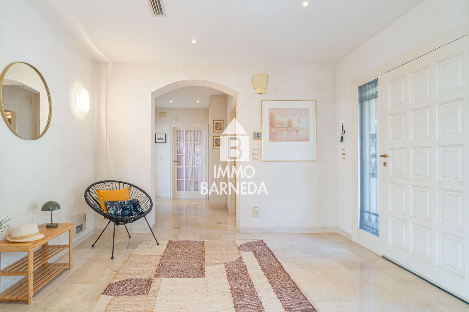 Elegant villa with uninterrupted panoramic views from the Bay of Roses to the Pyrenees in Els Olivars, Pau