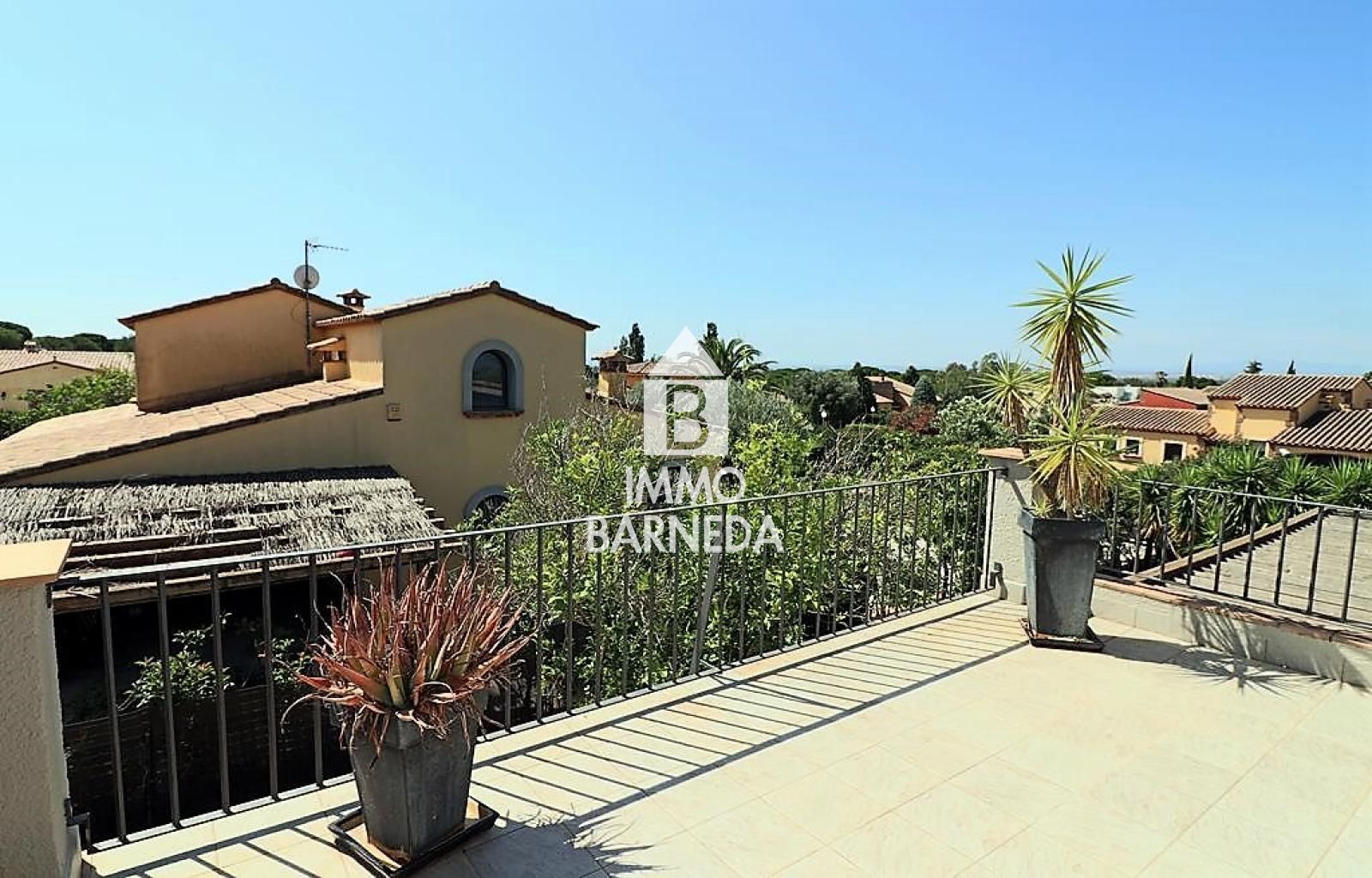 Villa totalmente renovada en la exclusiva zona de Peralada Golf