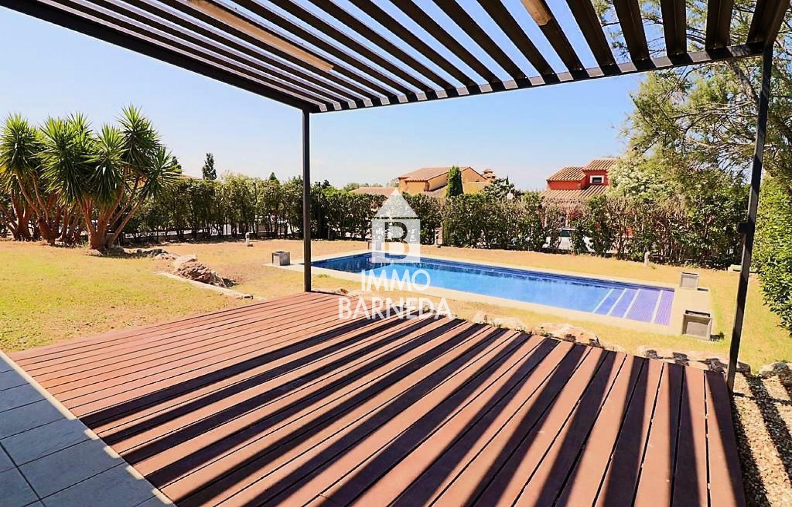 Villa totalmente renovada en la exclusiva zona de Peralada Golf