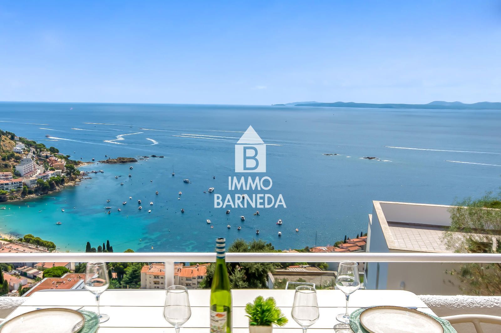 Wunderschön renoviertes Haus mit atemberaubendem Meerblick und Touristenlizenz in Canyelles Petites