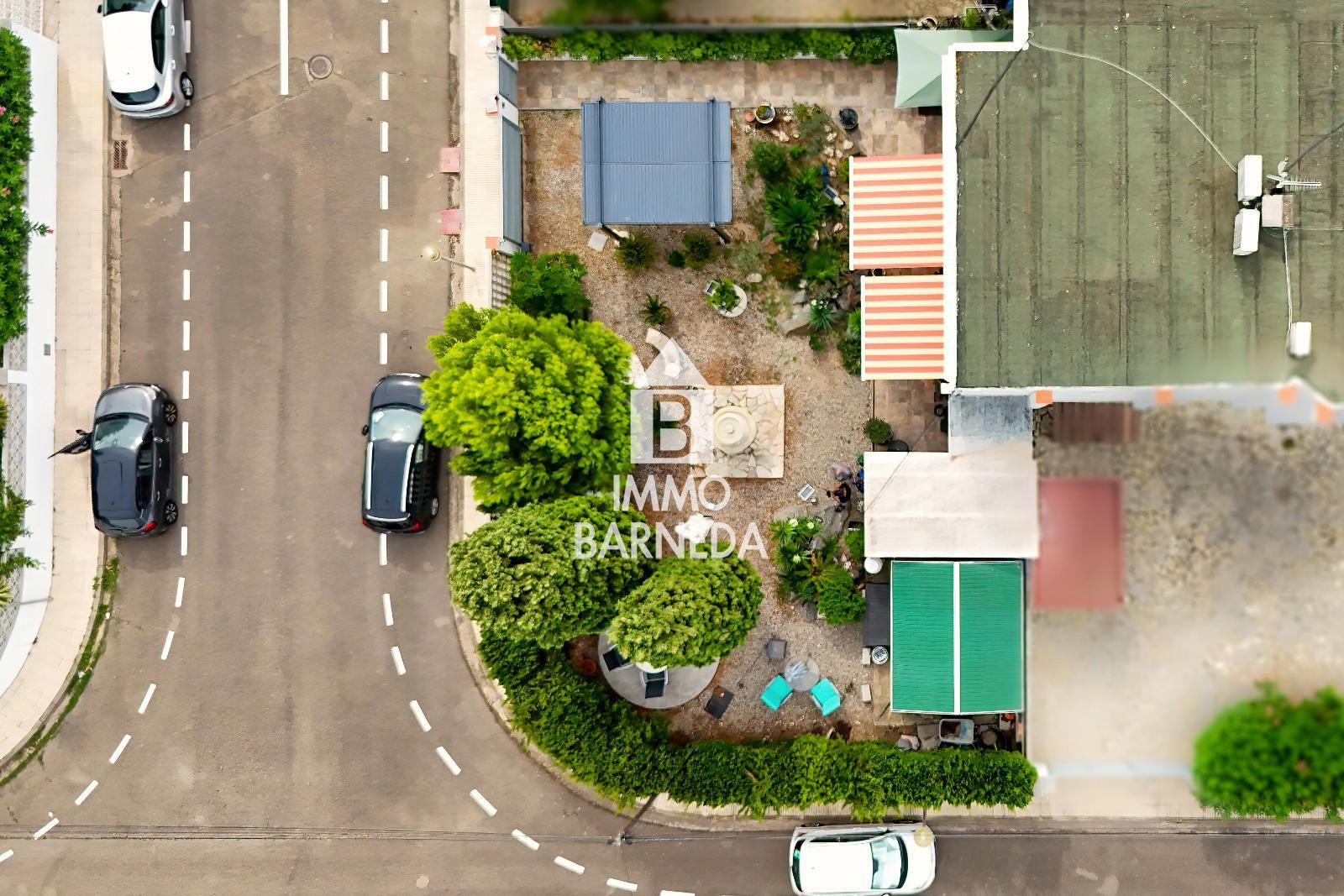 Maison de plain-pied avec jardin et possibilité de piscine