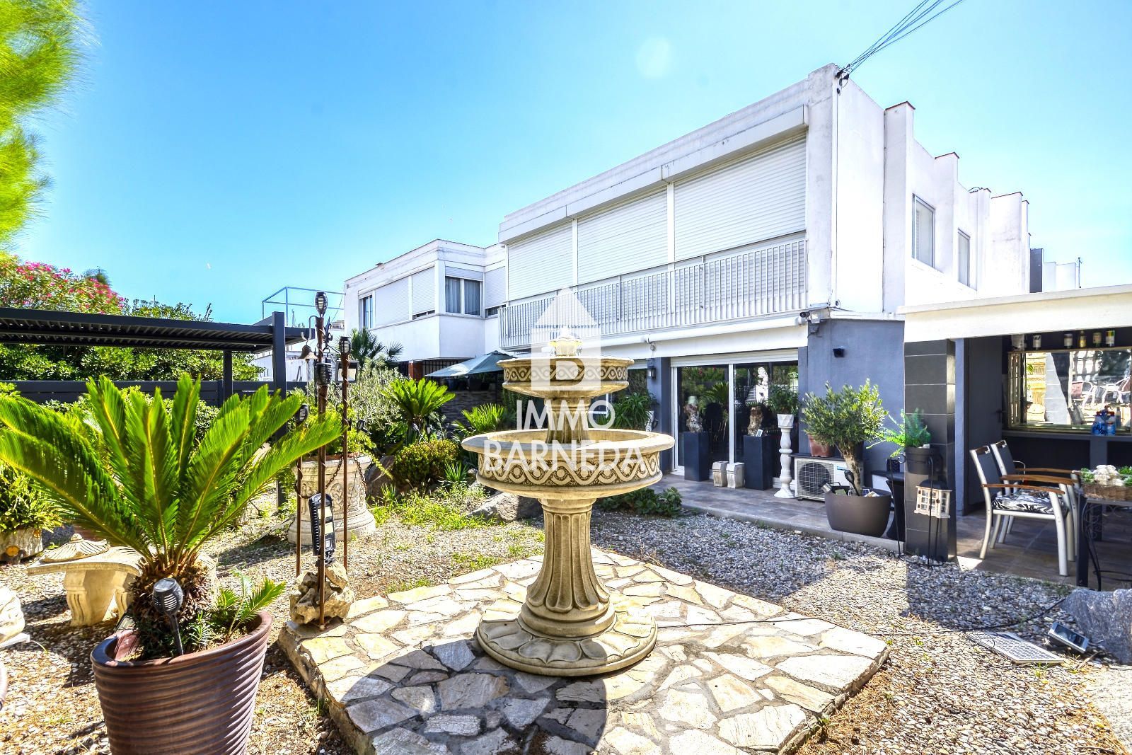 Erdgeschoss-Haus mit Garten und Pool-Möglichkeit