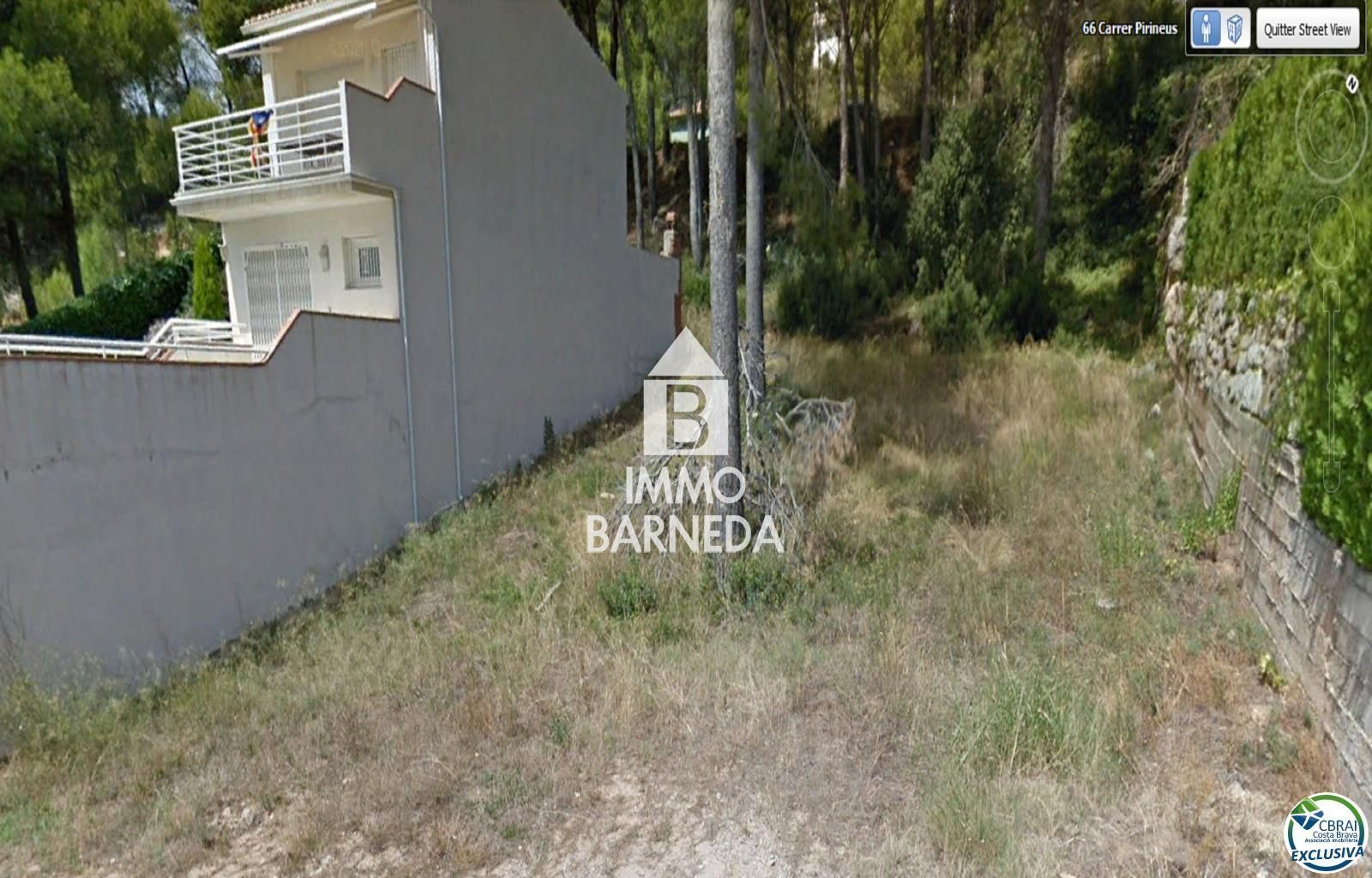 Parcela edificable de 370 m² situada en l'Estartit