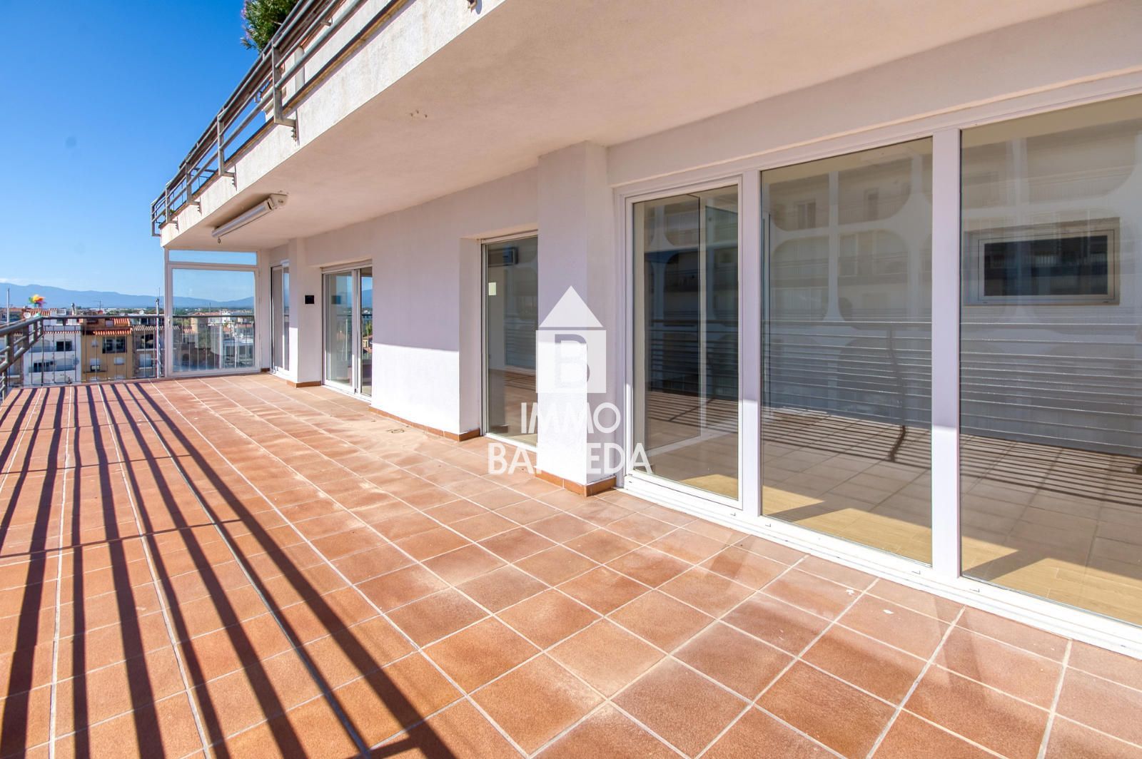 Exclusivo apartamento en primera línea de mar con vistas espectaculares