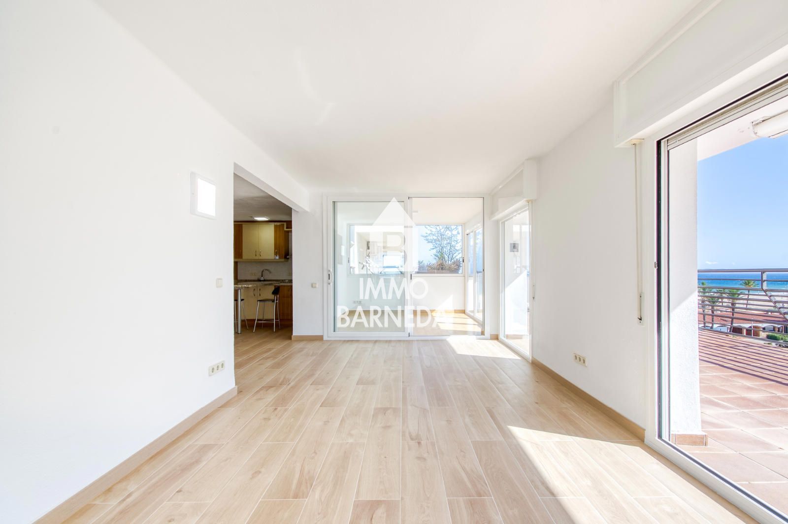 Exclusivo apartamento en primera línea de mar con vistas espectaculares
