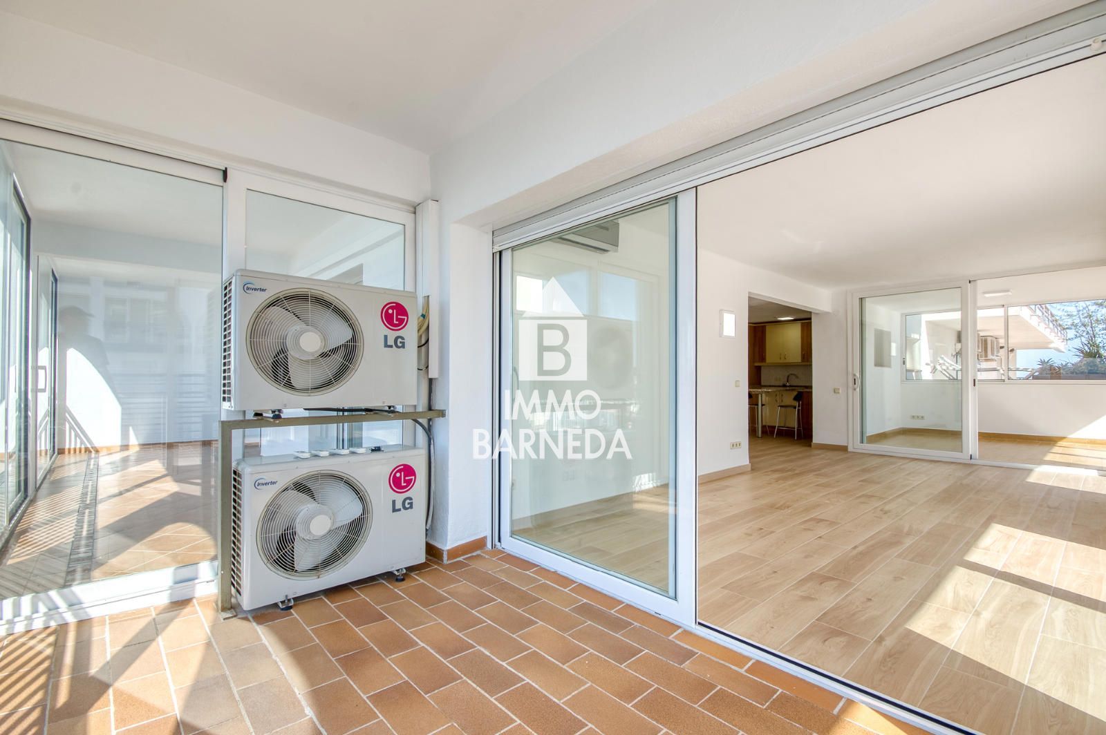 Exclusivo apartamento en primera línea de mar con vistas espectaculares