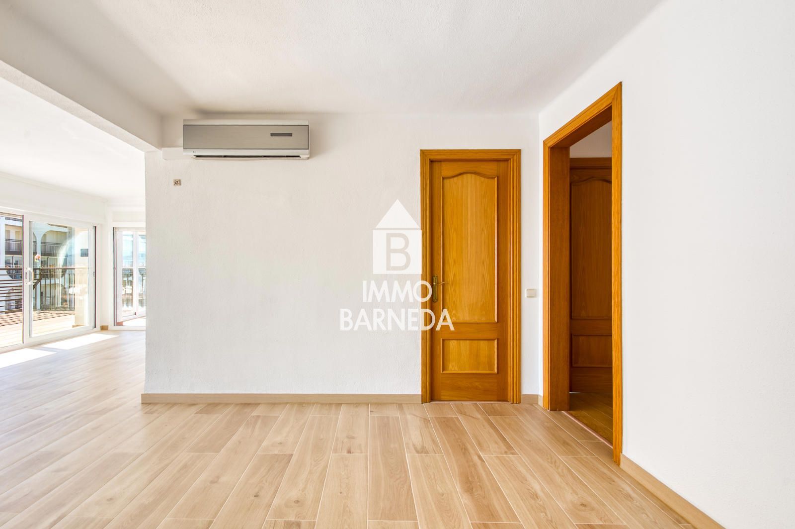 Exclusivo apartamento en primera línea de mar con vistas espectaculares