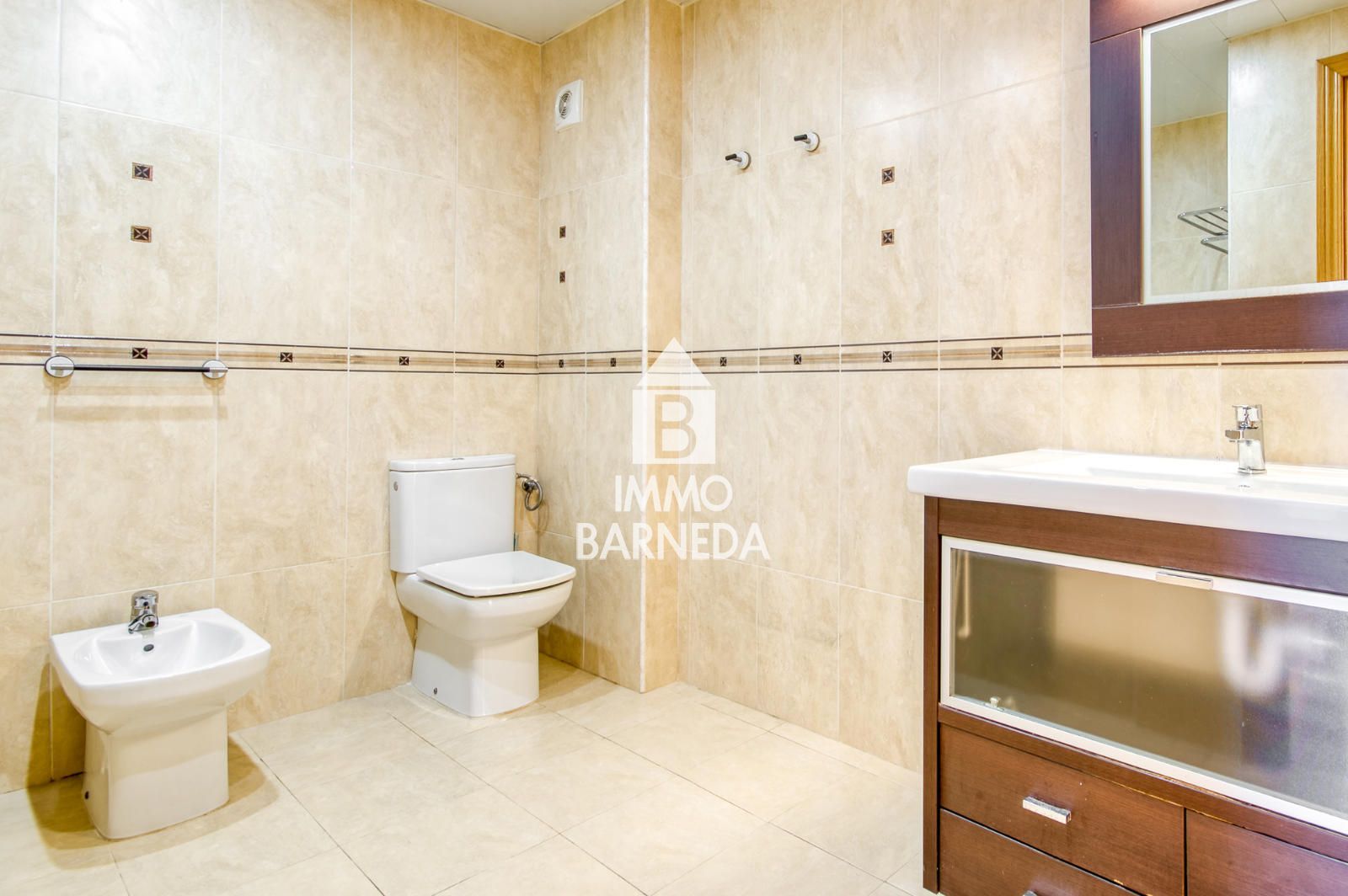 Exclusivo apartamento en primera línea de mar con vistas espectaculares