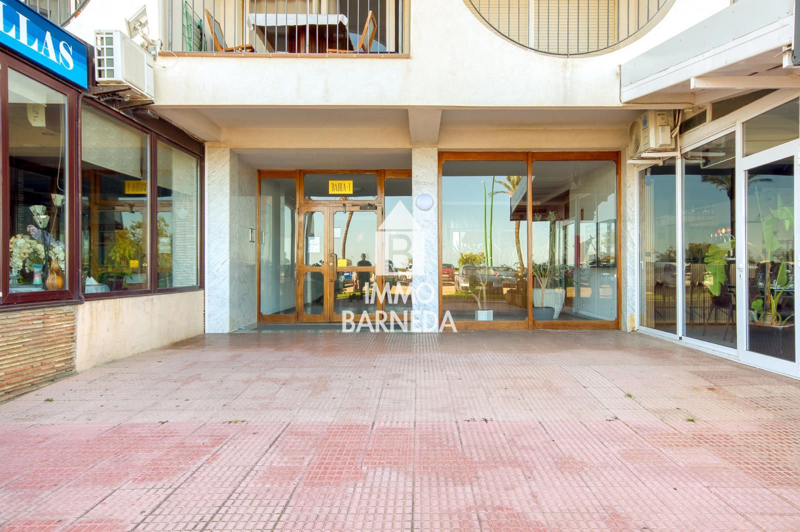 Exclusivo apartamento en primera línea de mar con vistas espectaculares