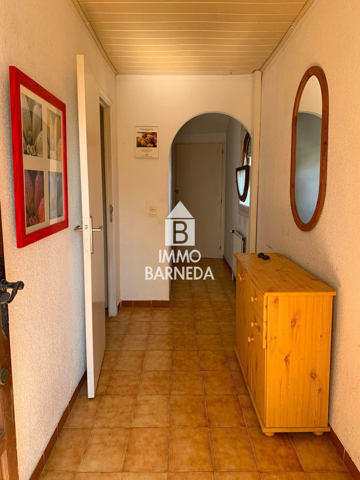 Casa semi adossada a Empuriabrava a reformar, amb amarratge privat i àmplia terrassa