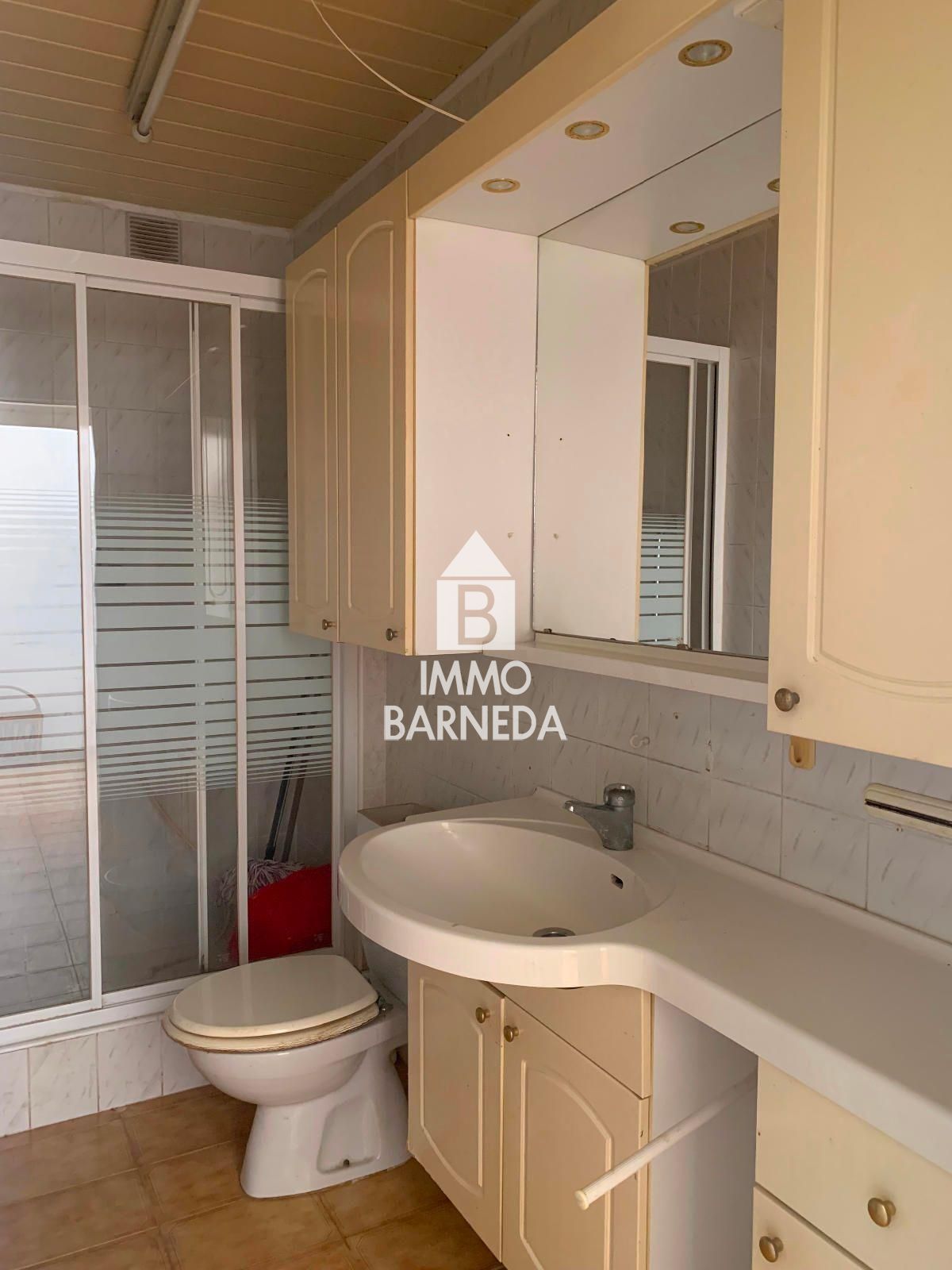 Casa semi adossada a Empuriabrava a reformar, amb amarratge privat i àmplia terrassa