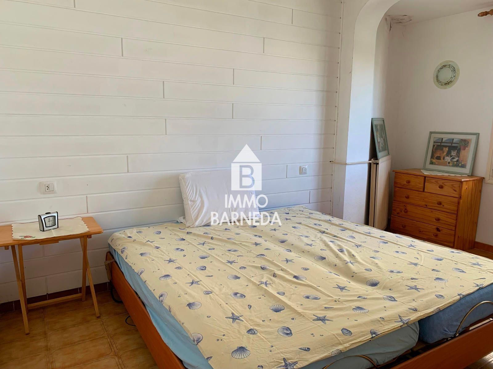 Casa semi adossada a Empuriabrava a reformar, amb amarratge privat i àmplia terrassa