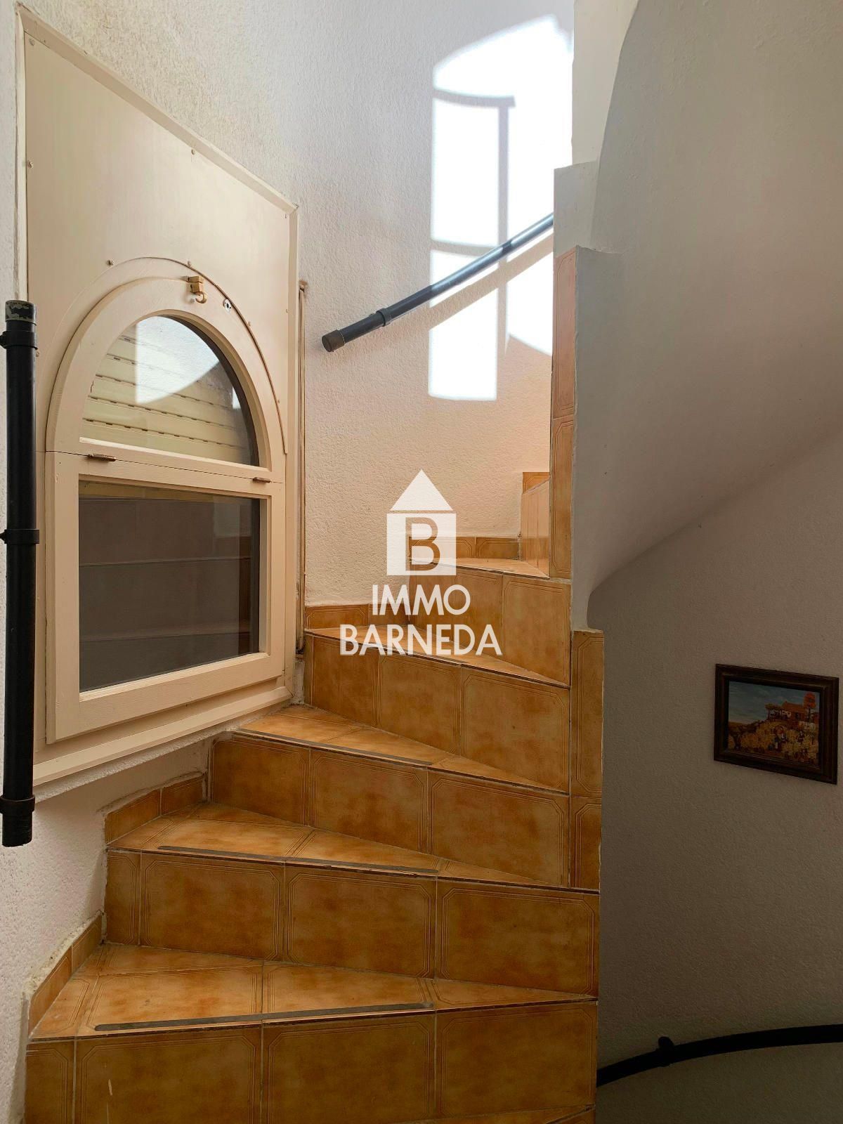 Casa semi adossada a Empuriabrava a reformar, amb amarratge privat i àmplia terrassa
