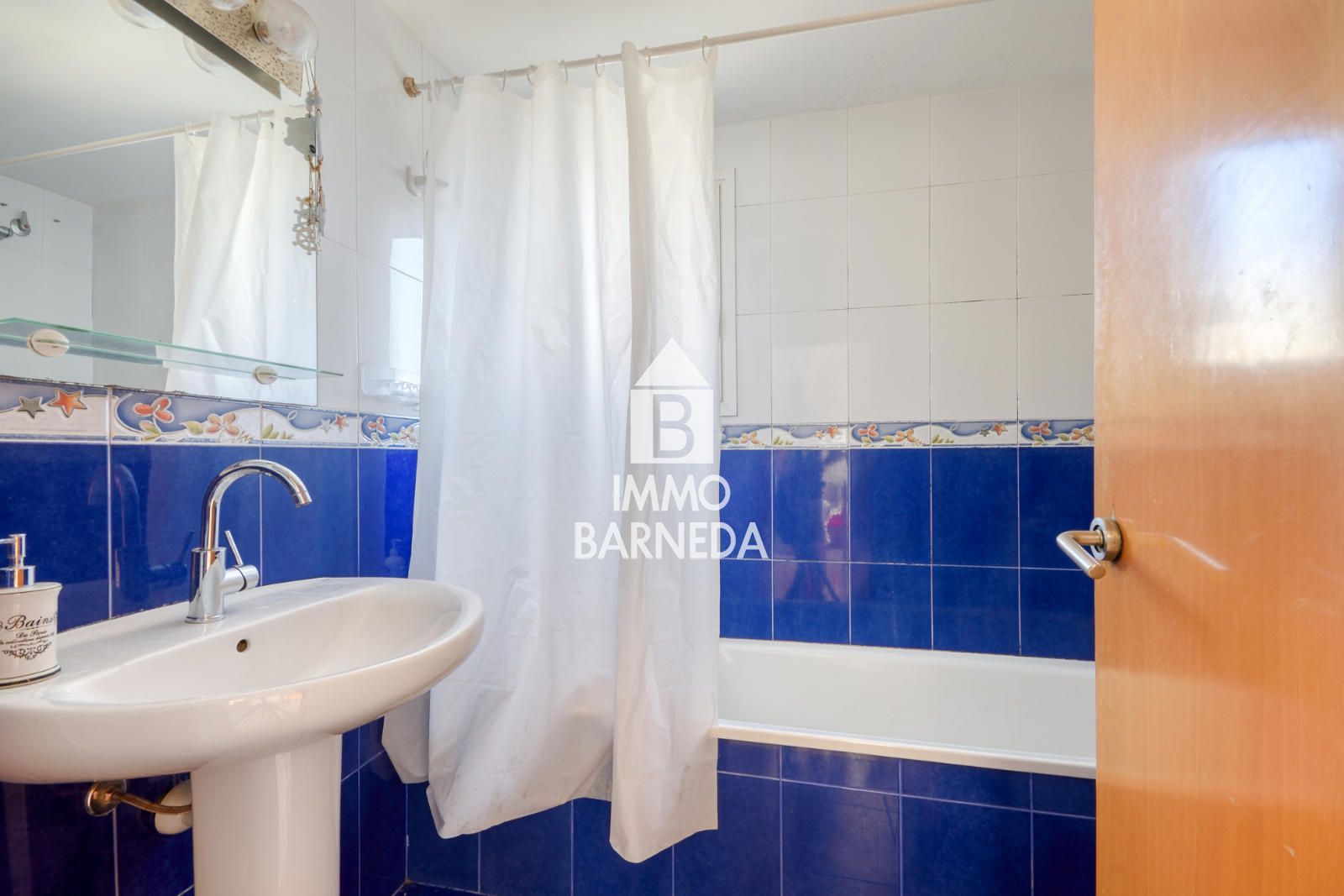 Bonito apartamento a 100 metros del mar en la zona de Salata