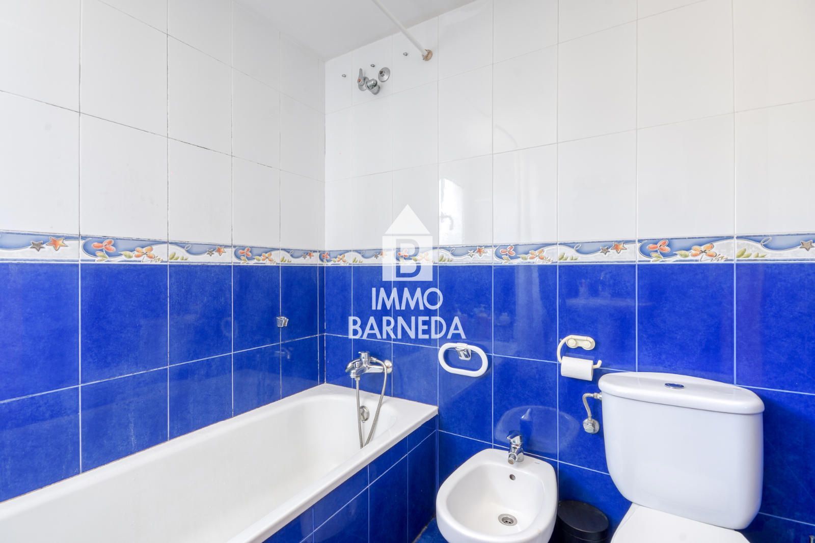 Bonito apartamento a 100 metros del mar en la zona de Salata